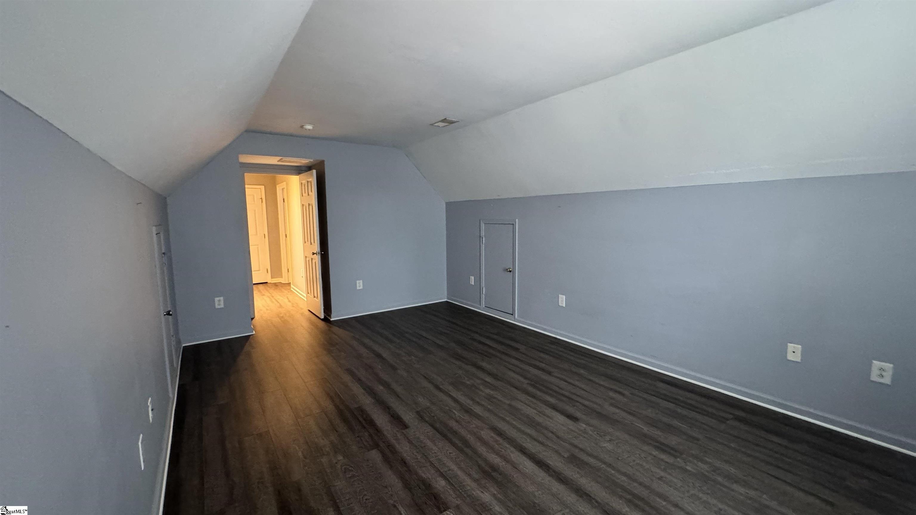 226 Highgate Circle Property Photo 38