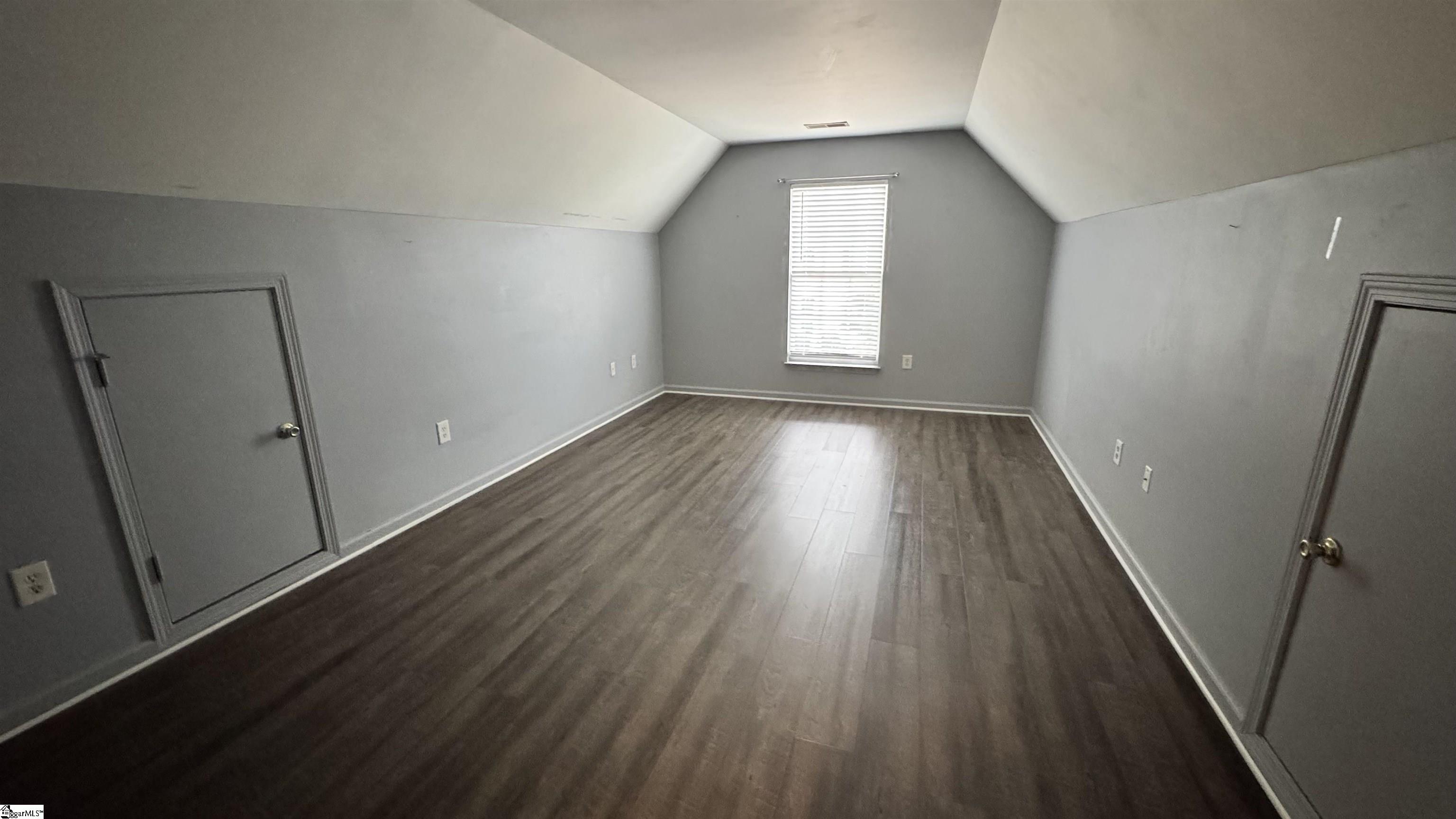 226 Highgate Circle Property Photo 39
