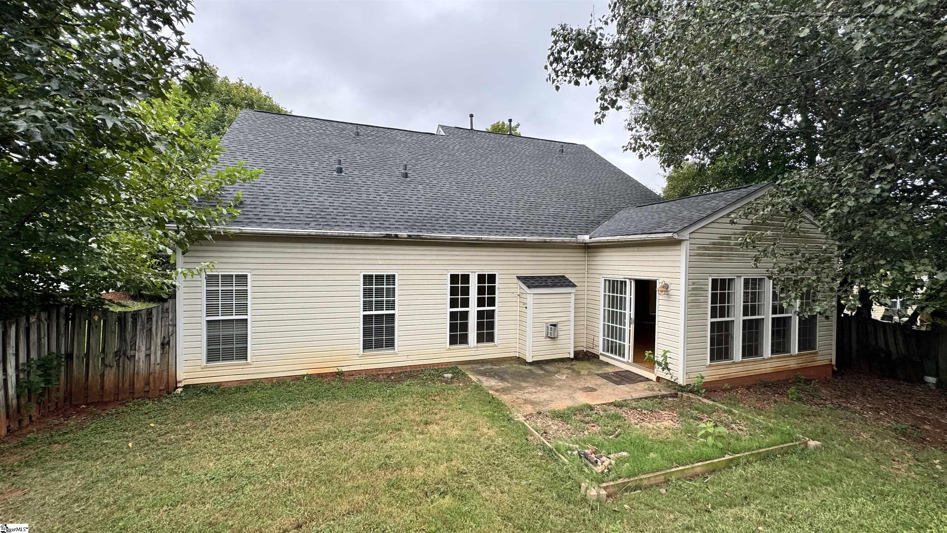 226 Highgate Circle Property Photo 41