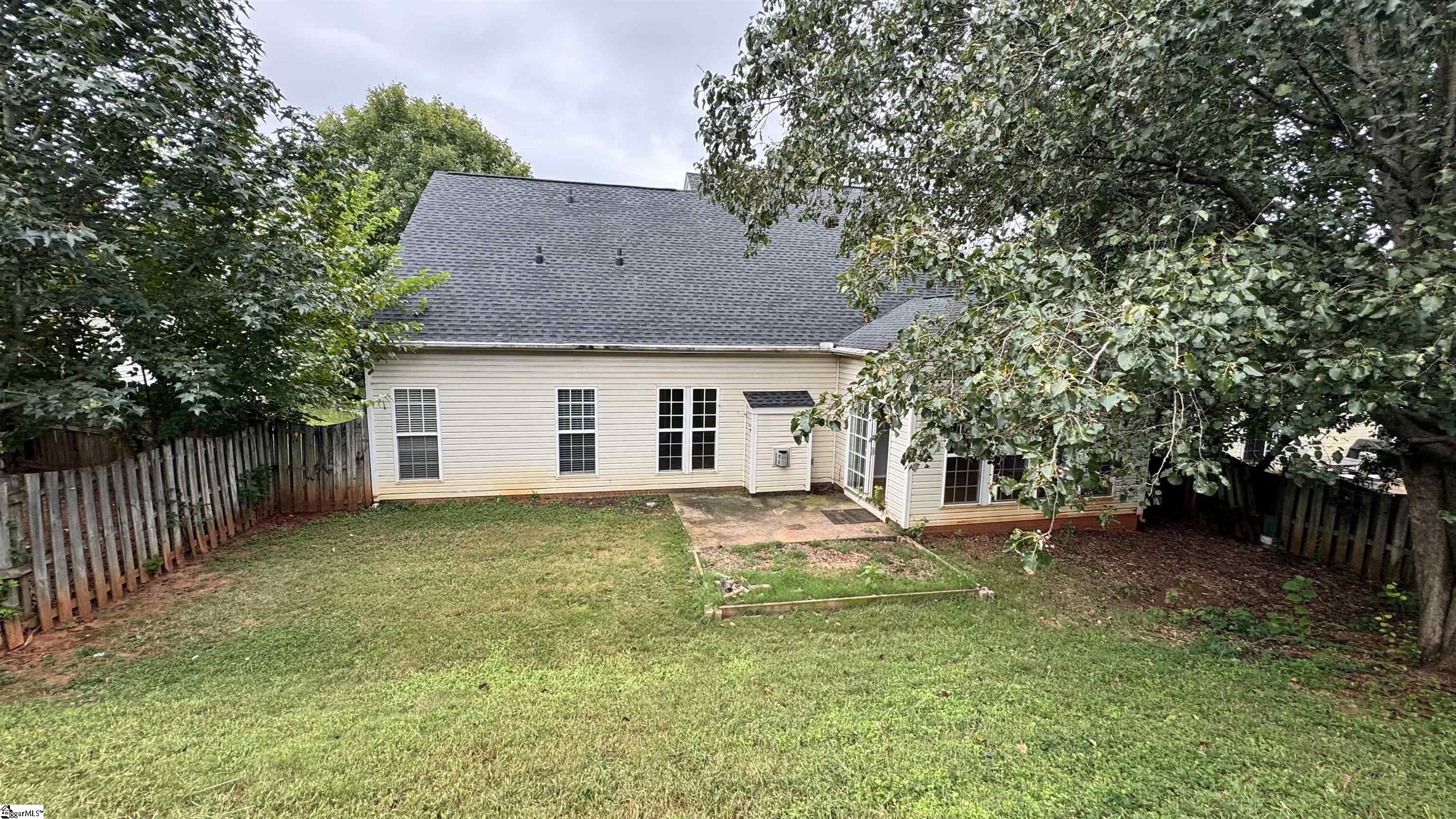 226 Highgate Circle Property Photo 43