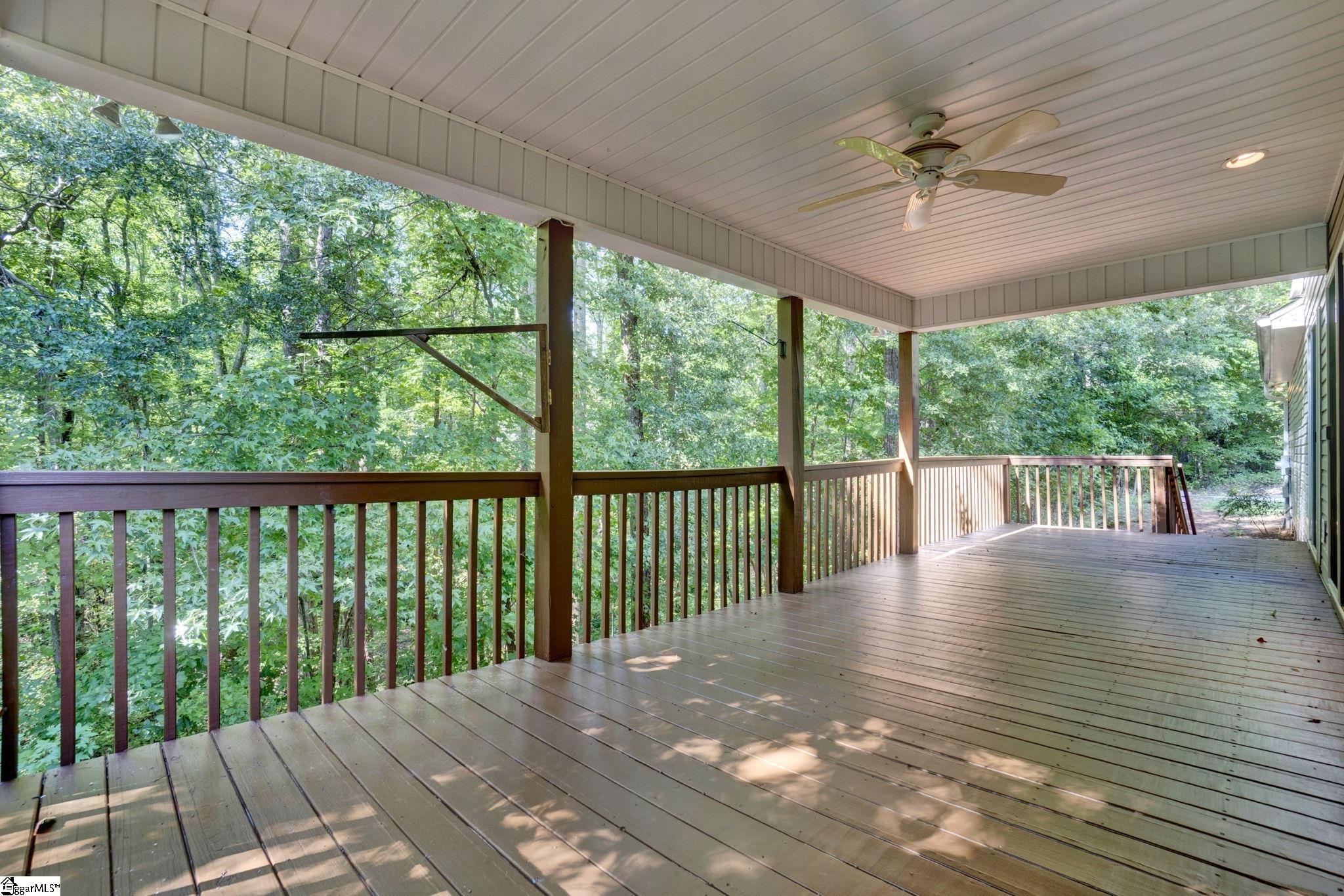 318 Stone Briar Lane Property Photo 5