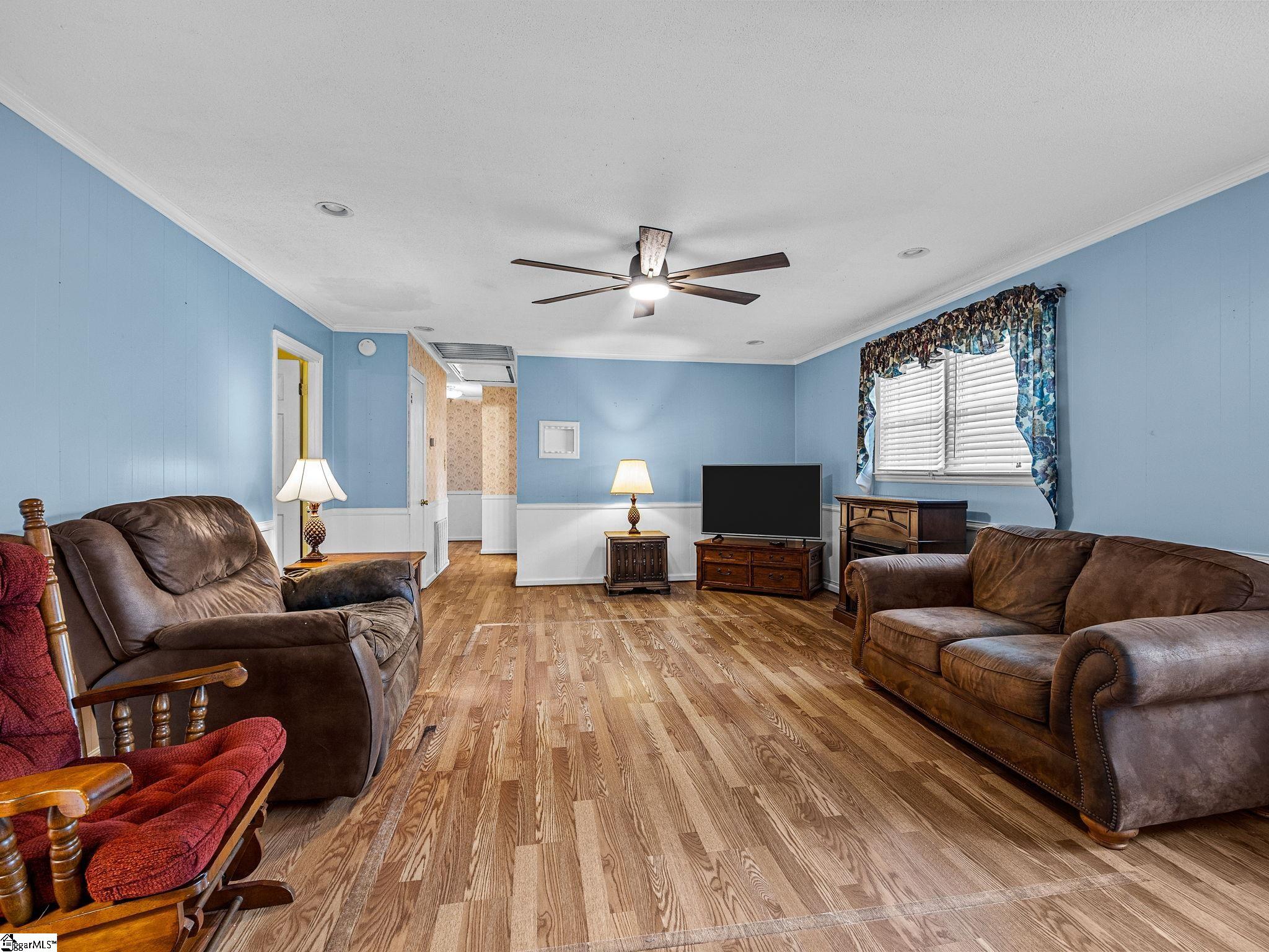 808 Primrose Lane Property Photo 7