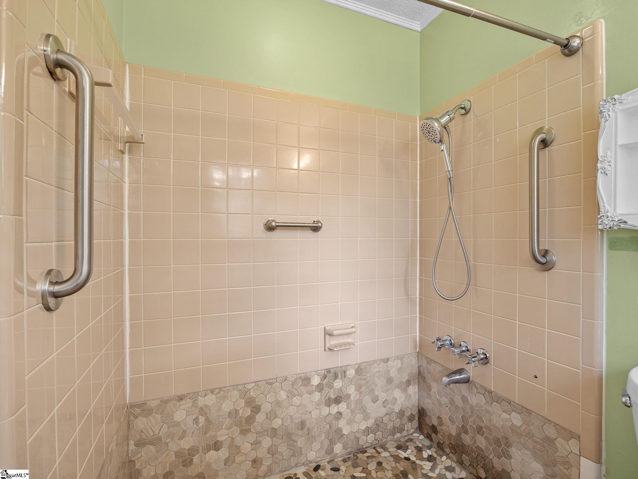 808 Primrose Lane Property Photo 23