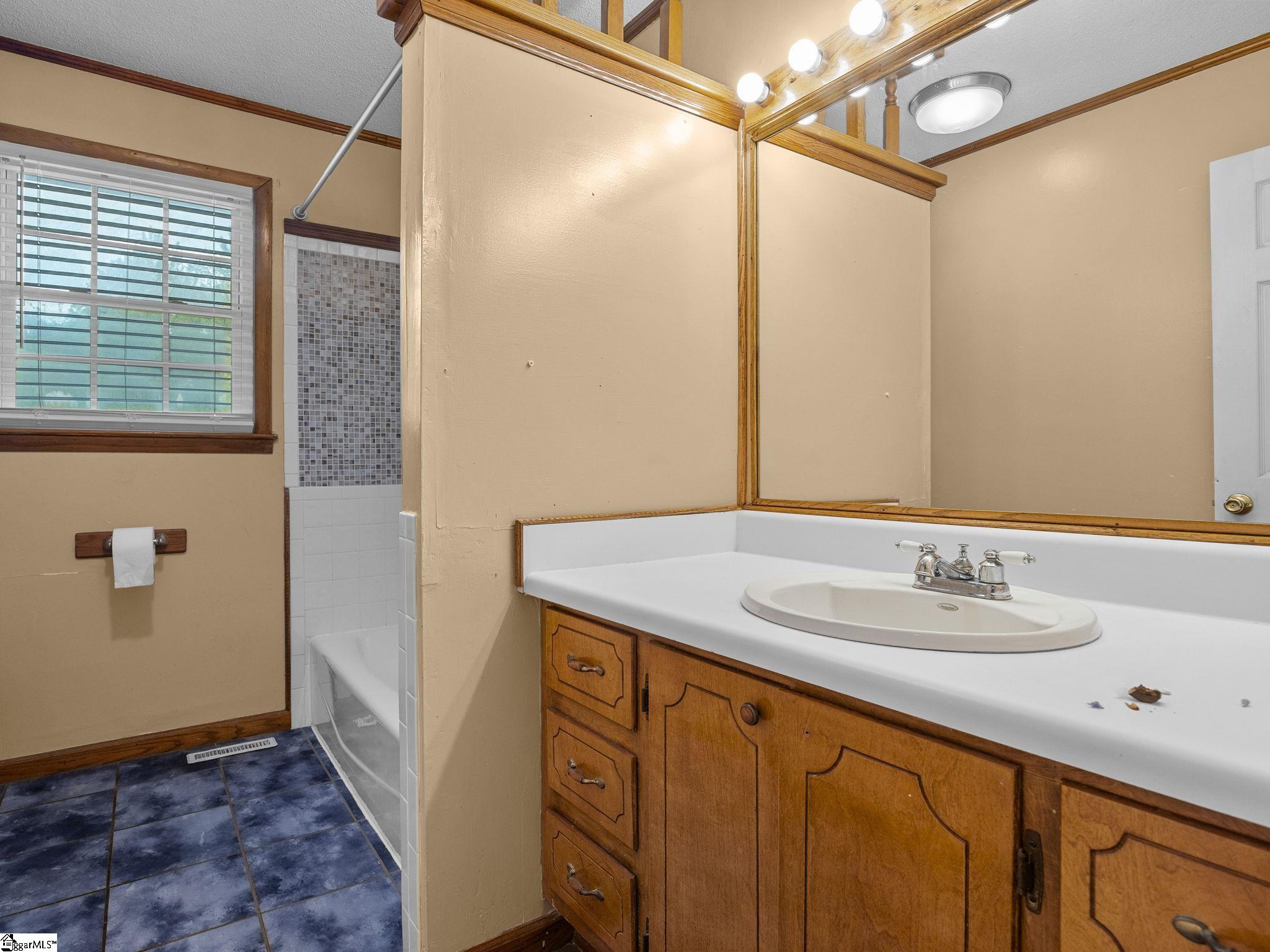 808 Primrose Lane Property Photo 27