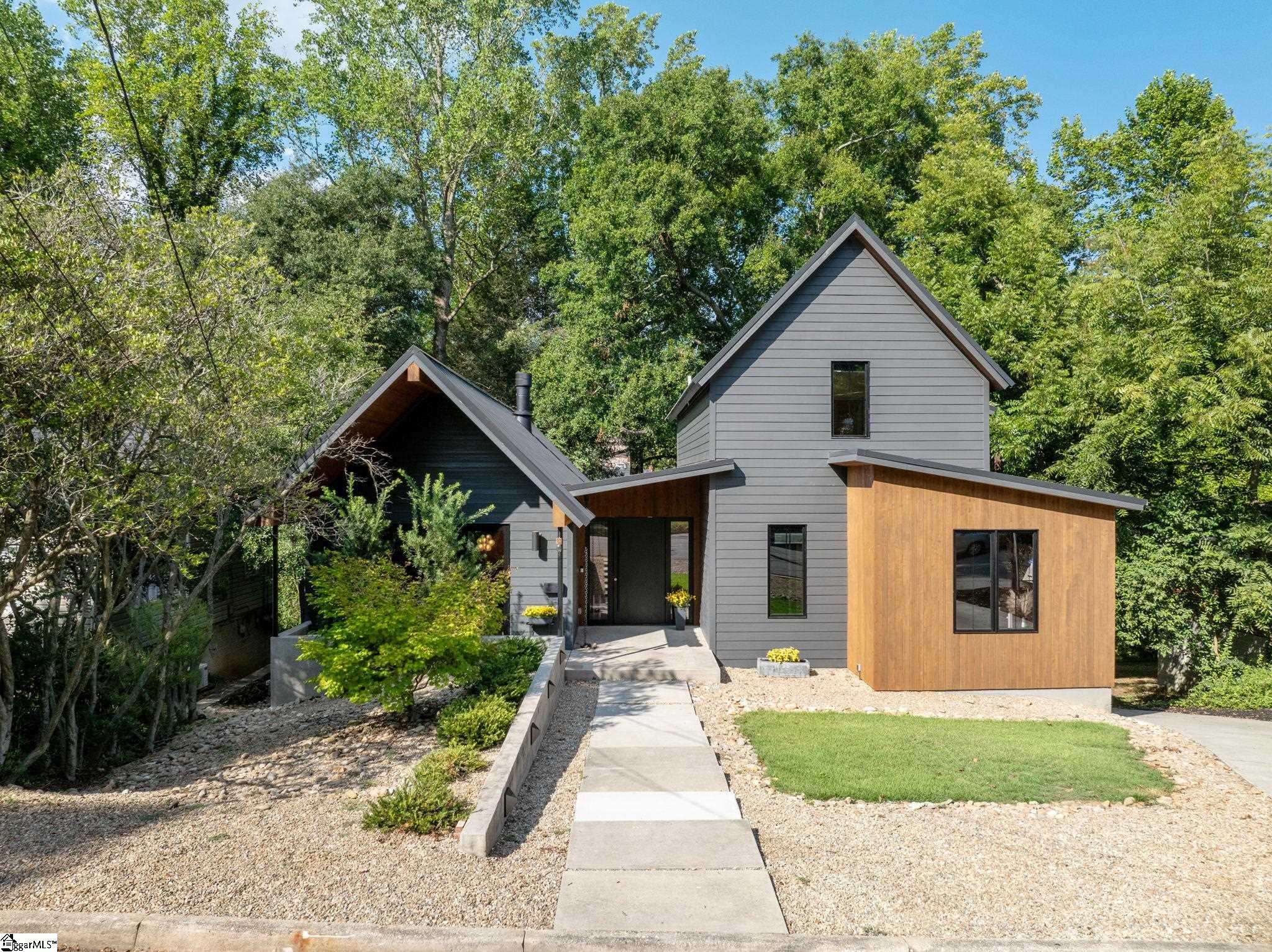 14 Russell Avenue Property Photo 1