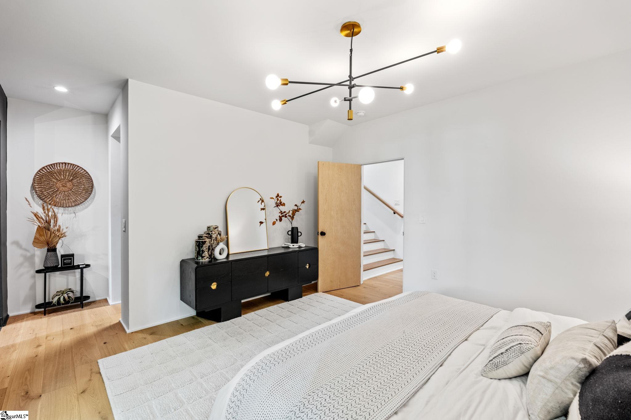 14 Russell Avenue Property Photo 6