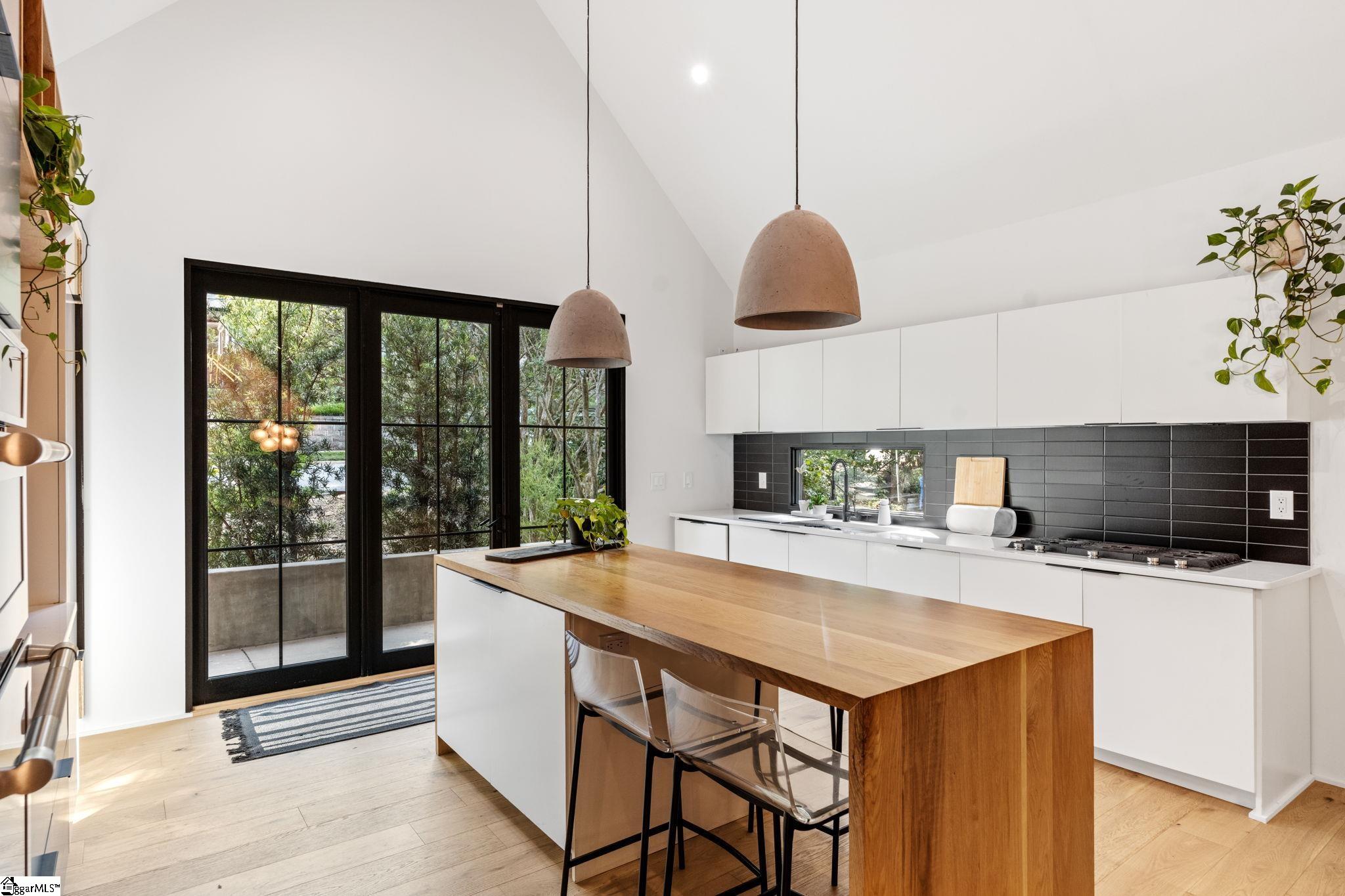 14 Russell Avenue Property Photo 17