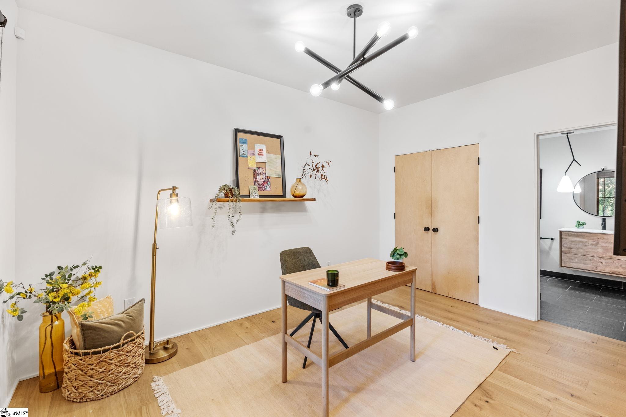 14 Russell Avenue Property Photo 36