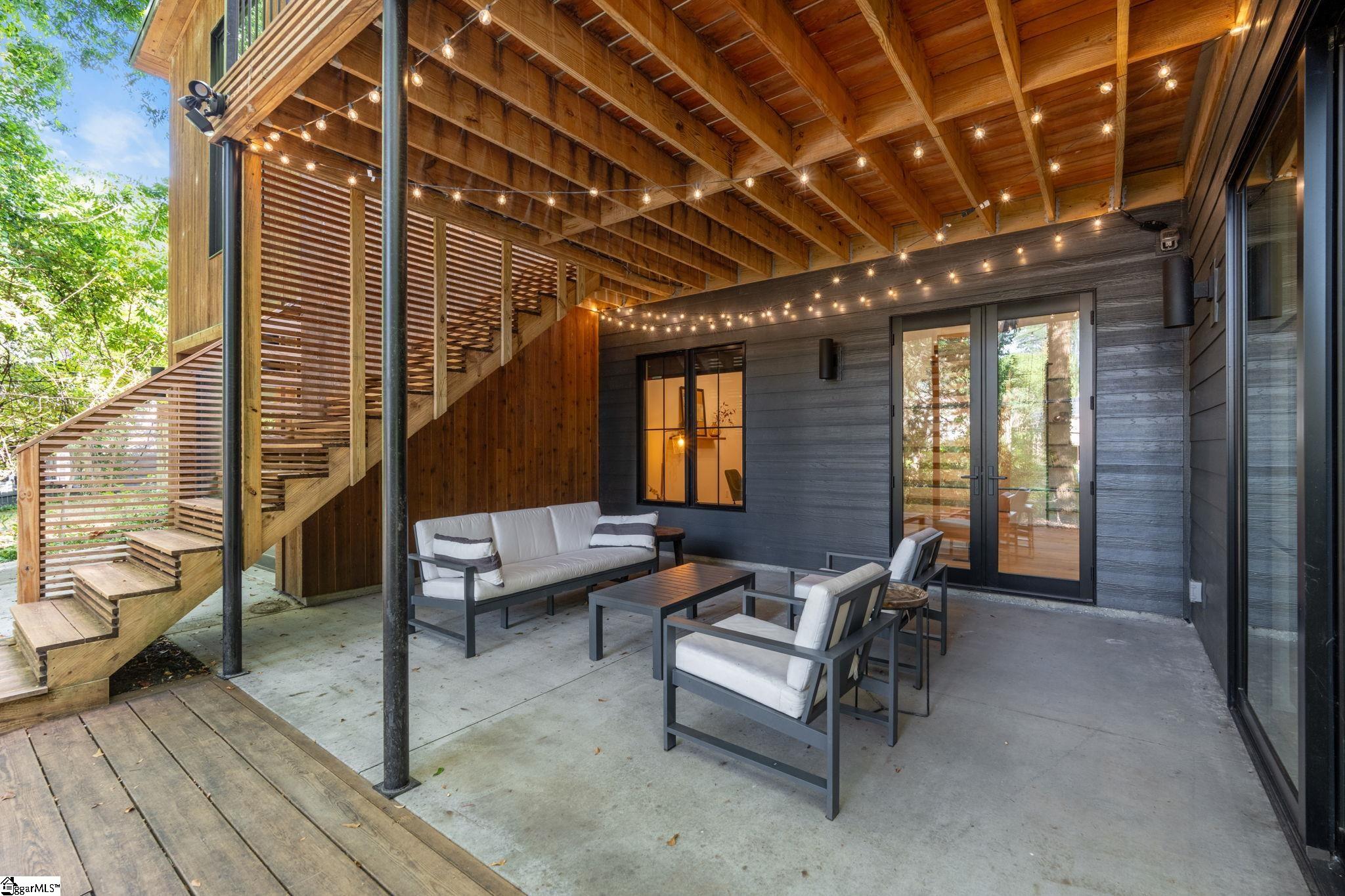 14 Russell Avenue Property Photo 42