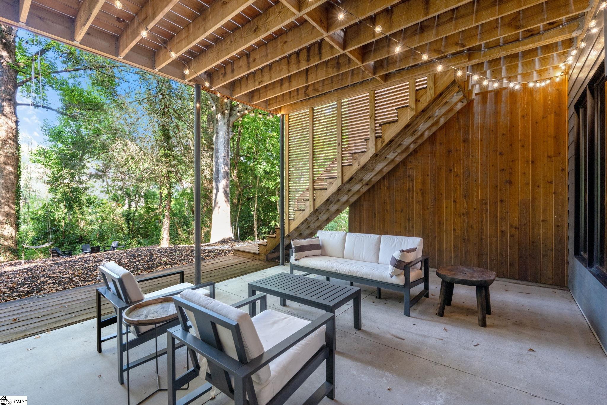 14 Russell Avenue Property Photo 43