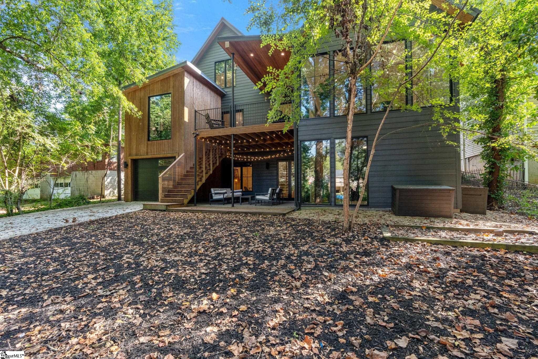14 Russell Avenue Property Photo 46