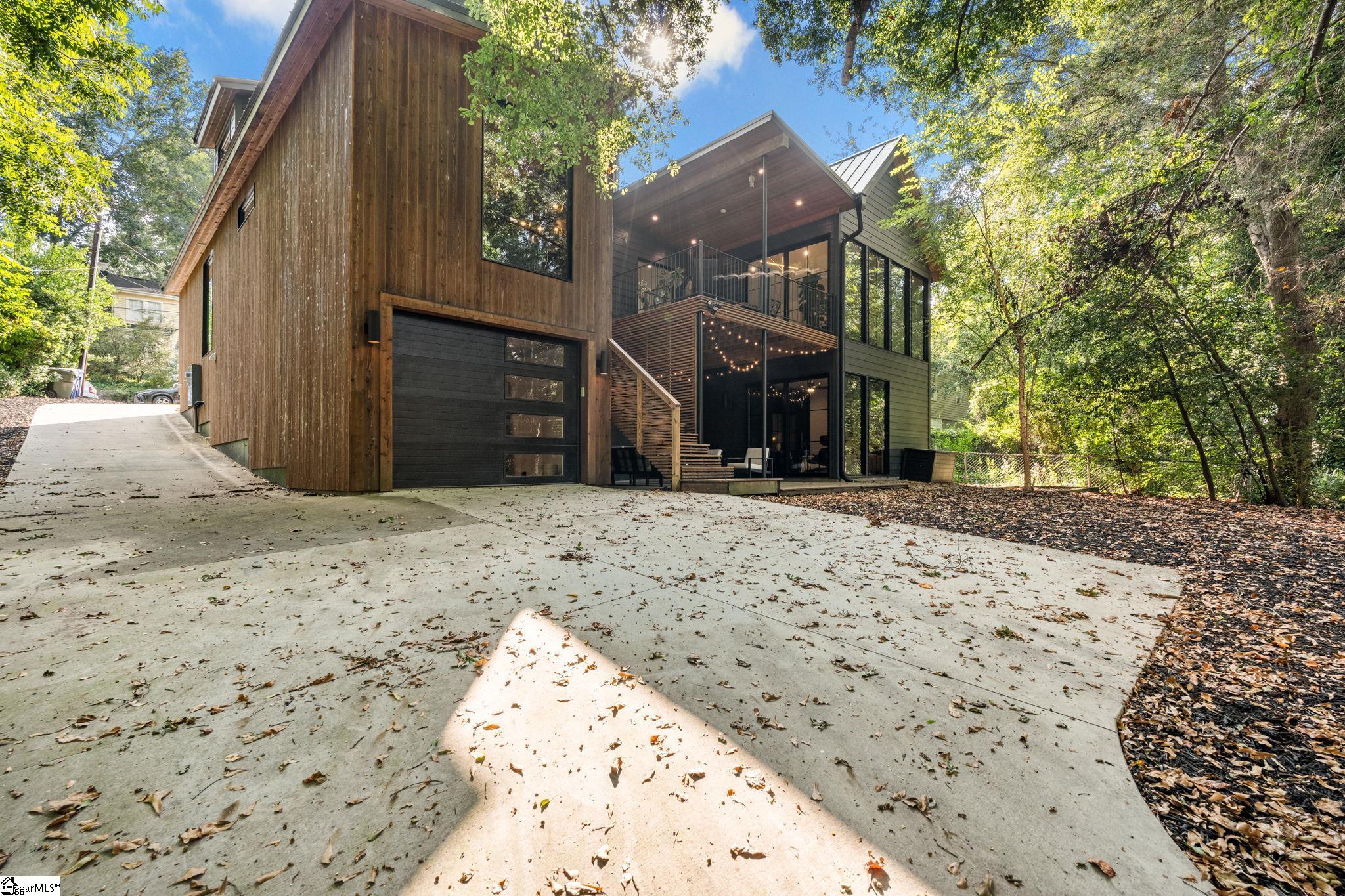 14 Russell Avenue Property Photo 47