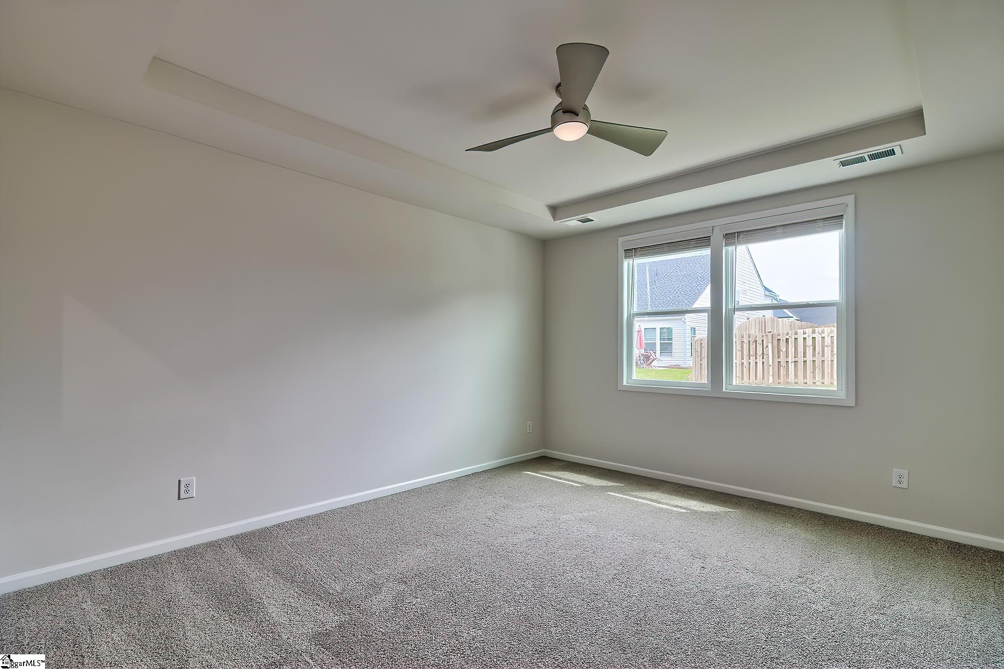 1013 Mockernut Way Property Photo 13