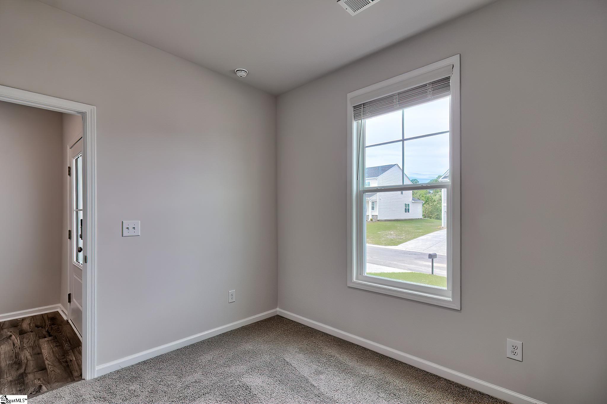 1013 Mockernut Way Property Photo 23