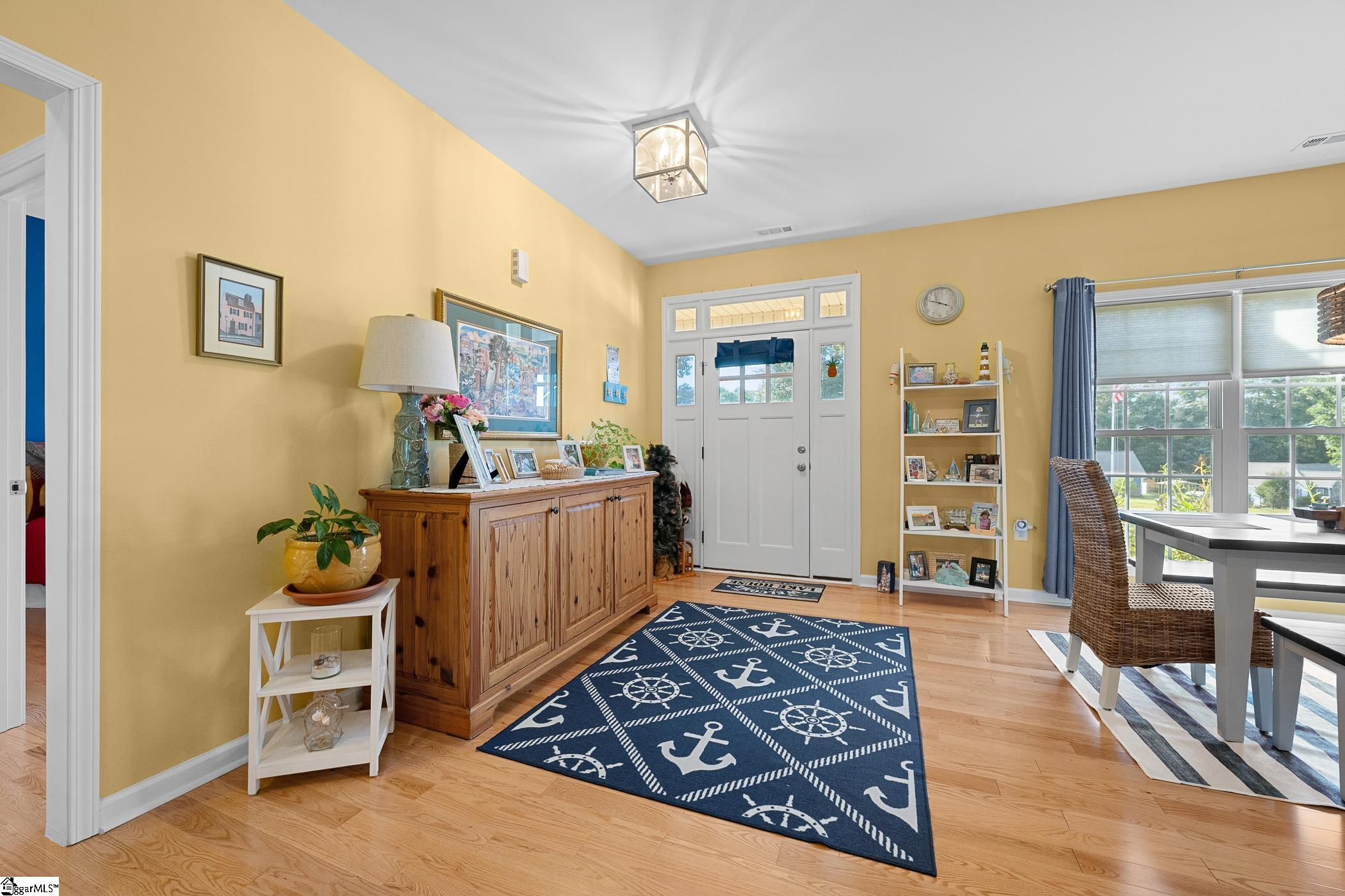 228 Bay Ridge Drive Property Photo 8