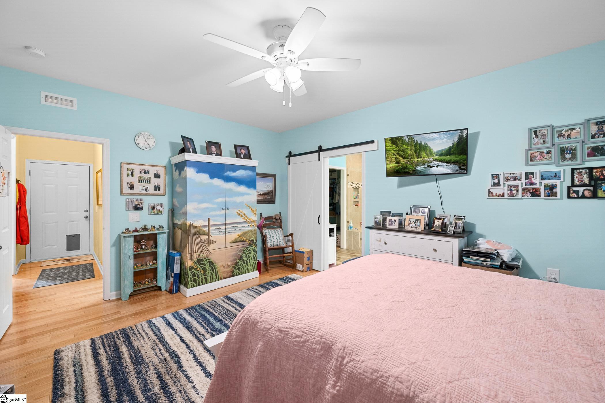 228 Bay Ridge Drive Property Photo 18