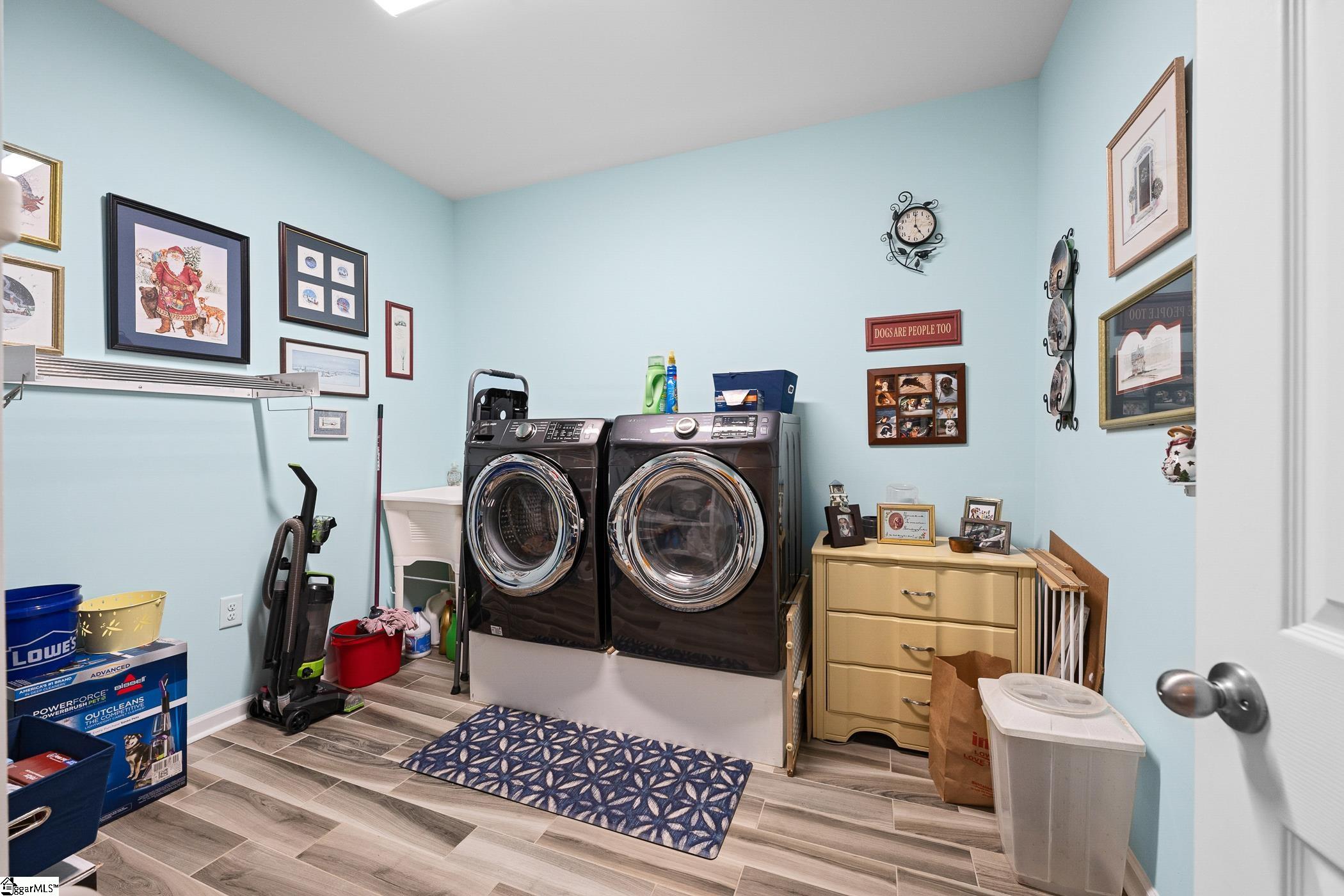 228 Bay Ridge Drive Property Photo 26