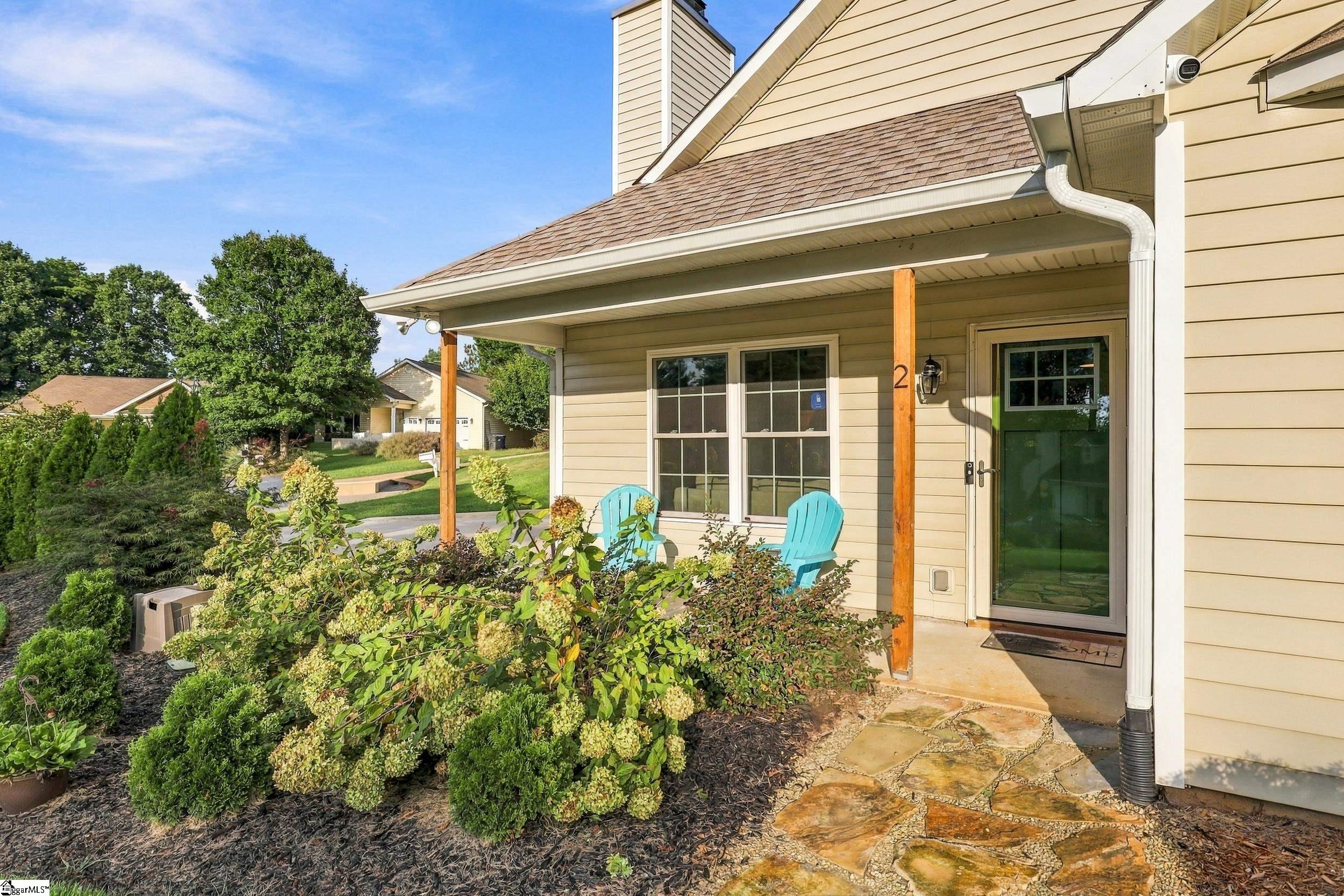 2 Pecan Grove Court Property Photo 2