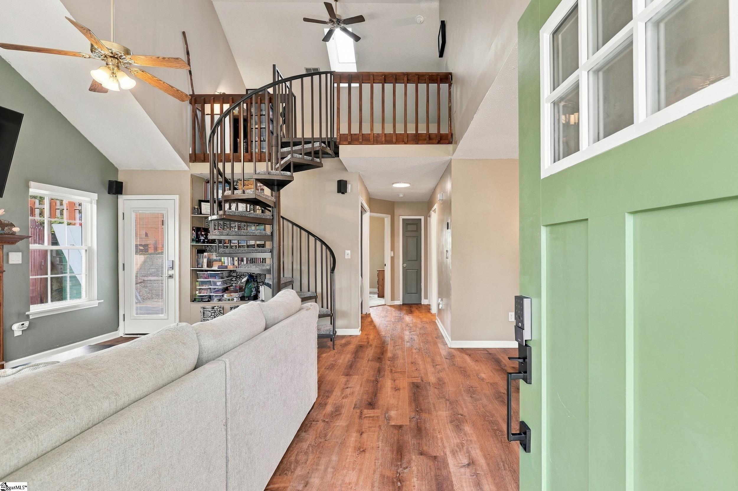 2 Pecan Grove Court Property Photo 3