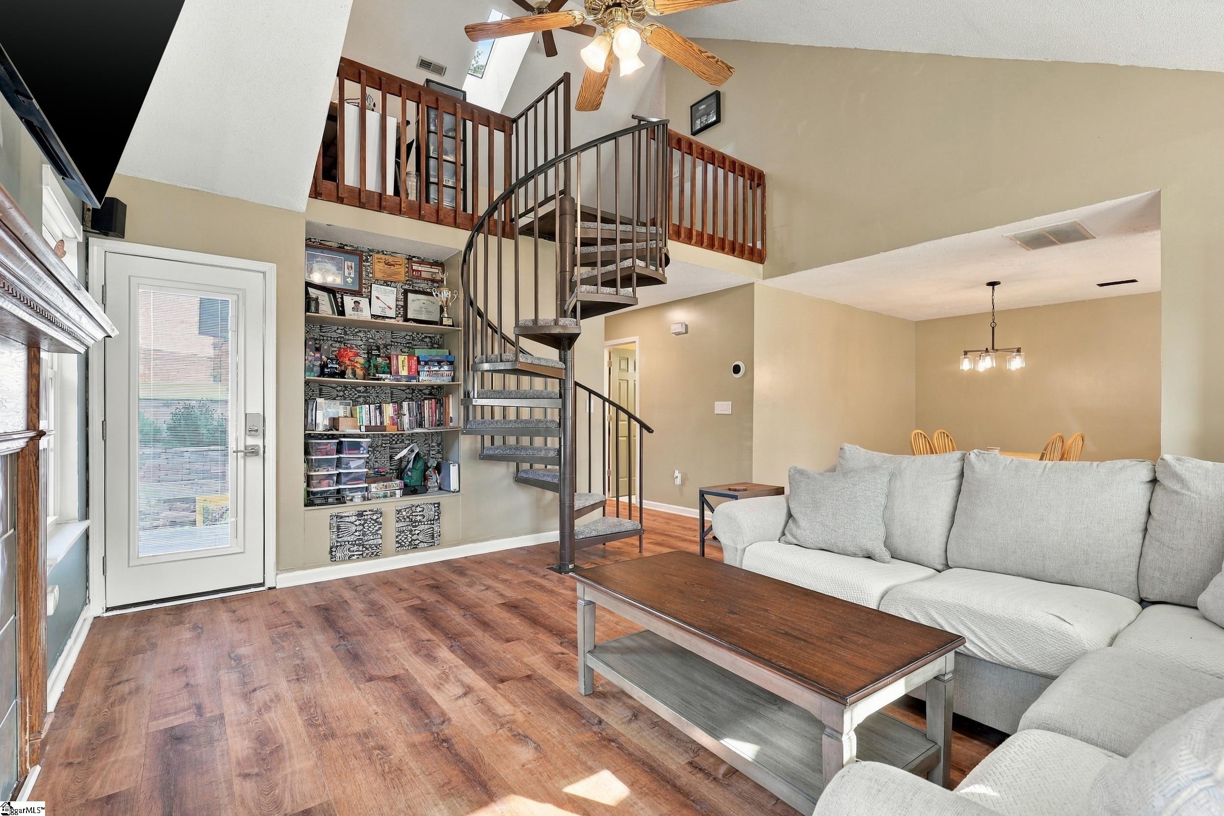 2 Pecan Grove Court Property Photo 8