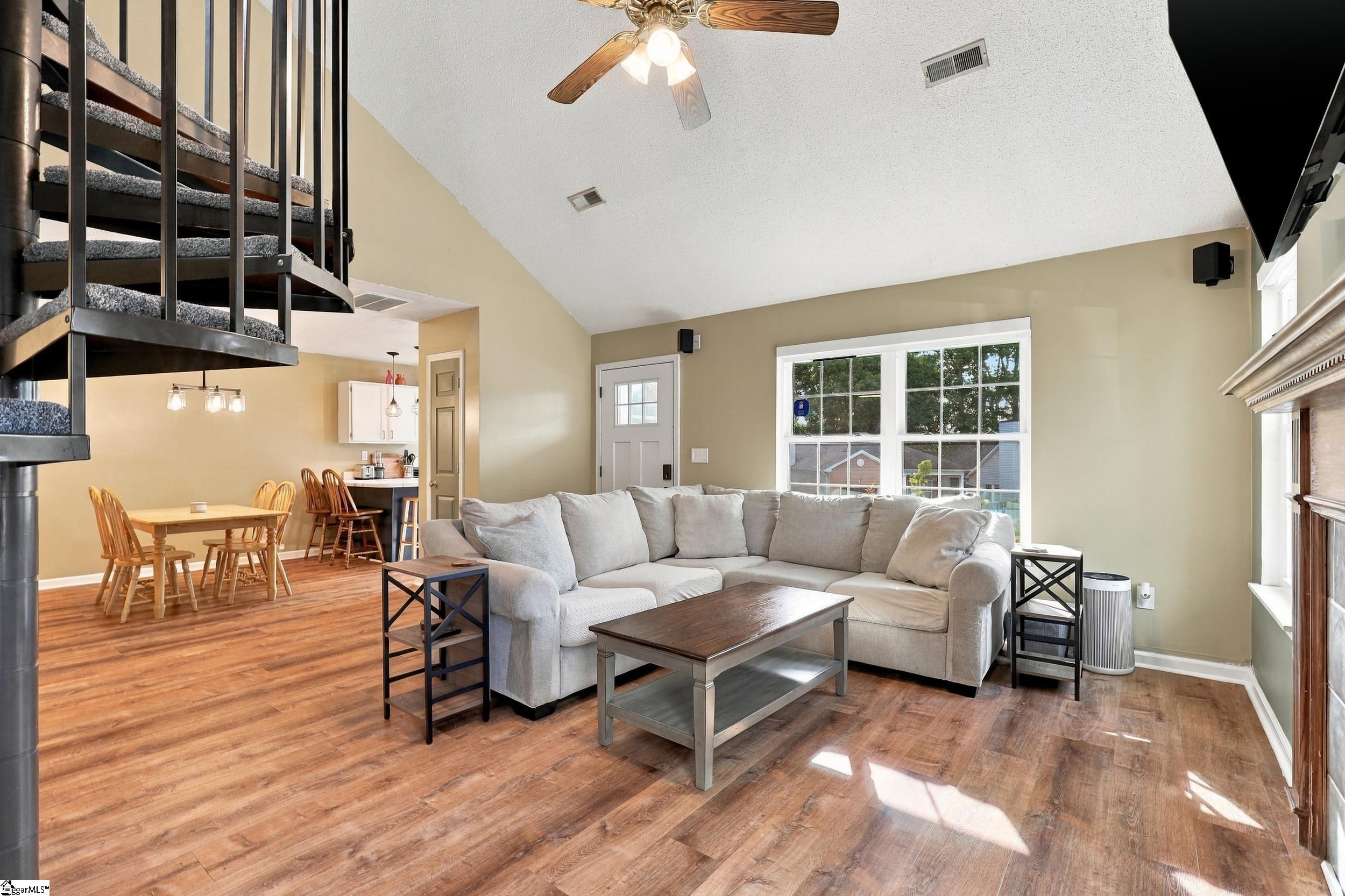 2 Pecan Grove Court Property Photo 9