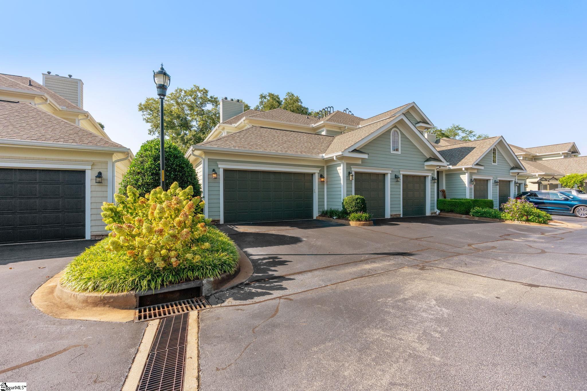 168 Ridgeland Drive Property Photo 3