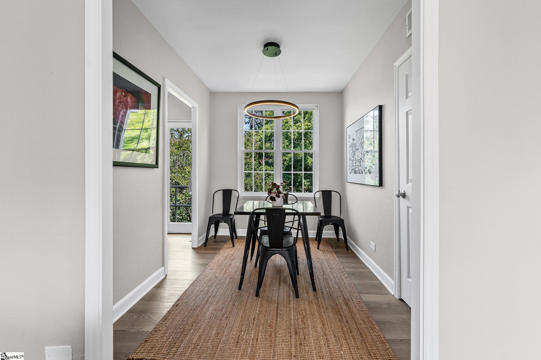 601 Cleveland Street Property Photo 8