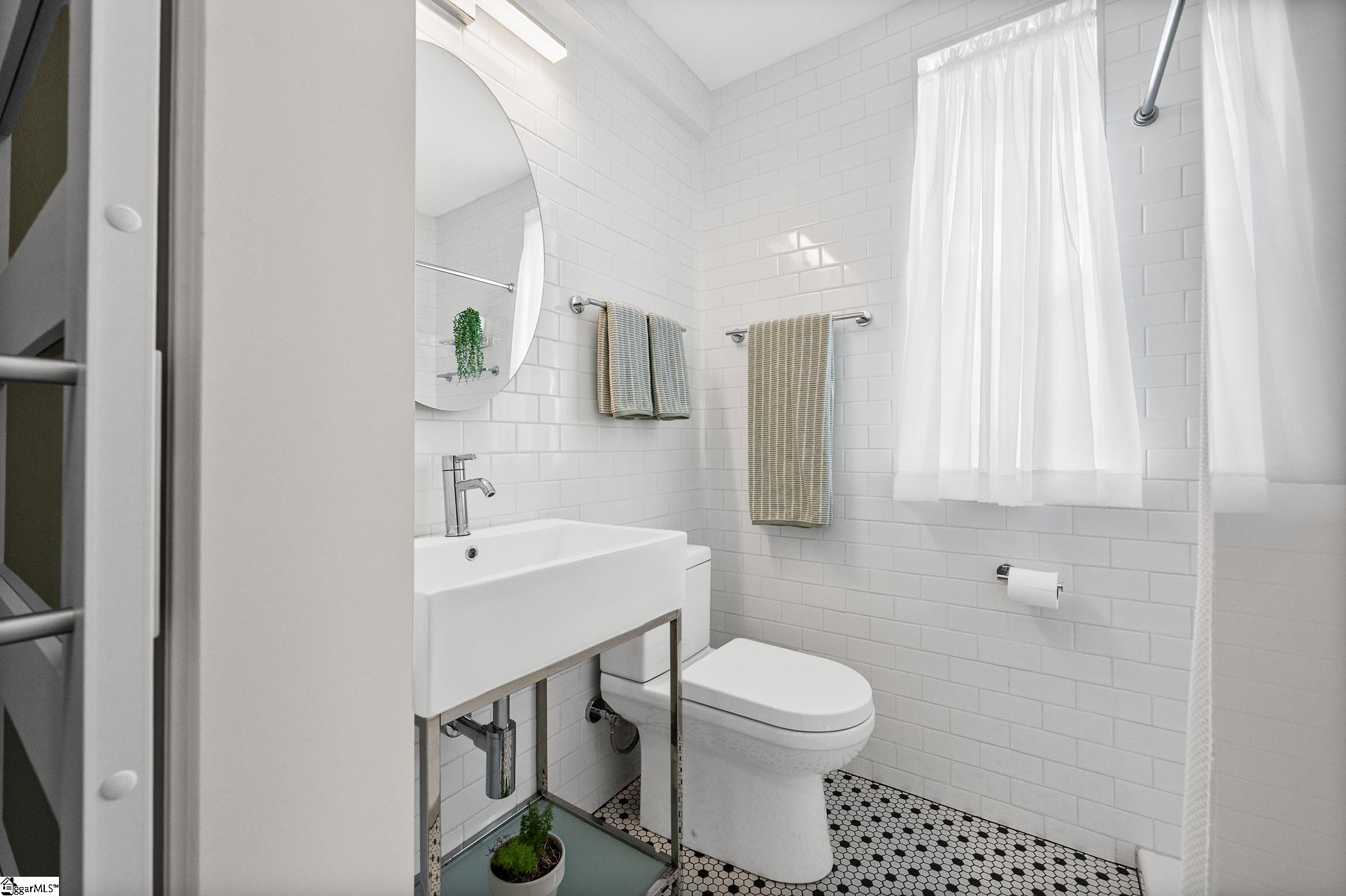 601 Cleveland Street Property Photo 19