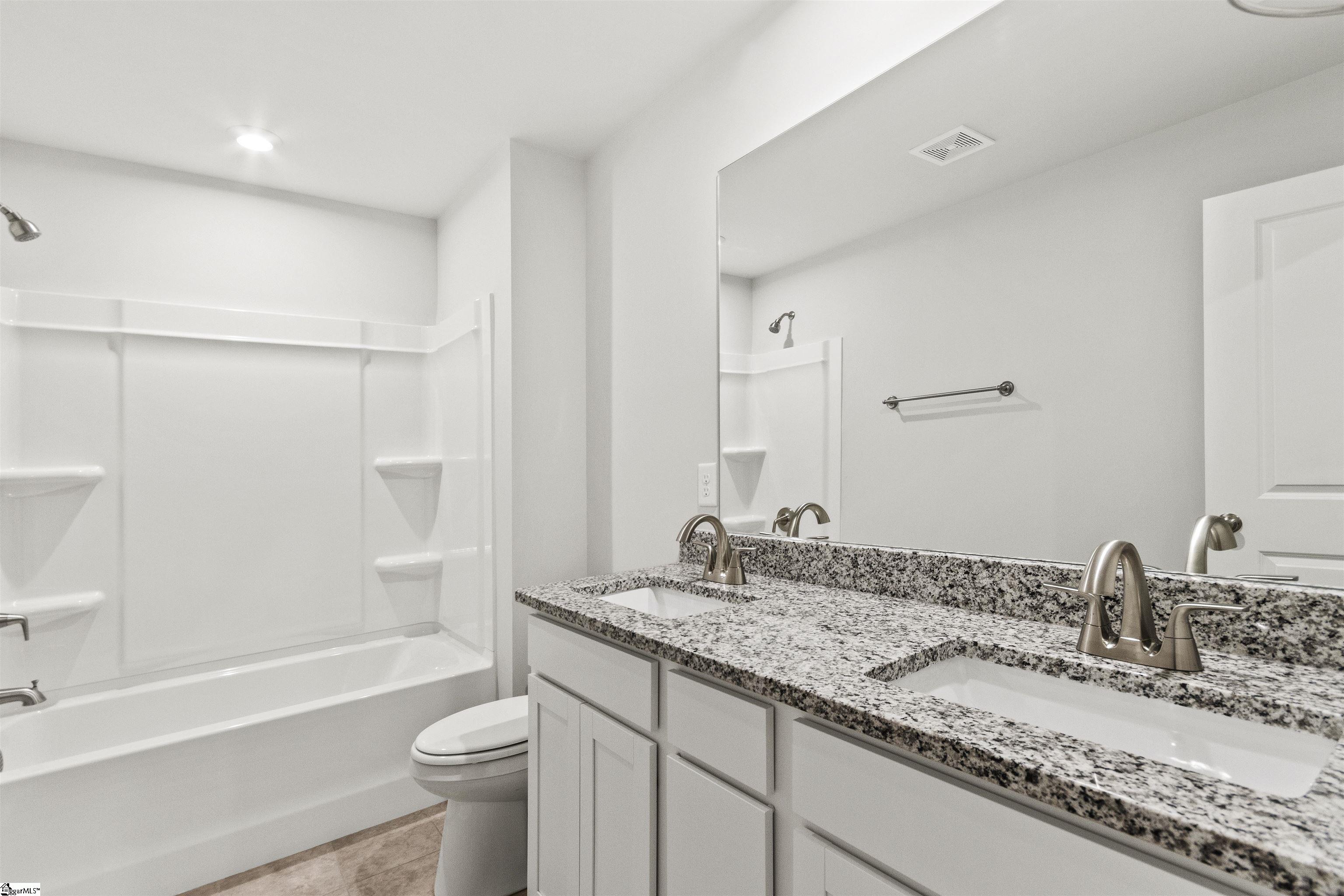 1015 Mockernut Way Property Photo 25