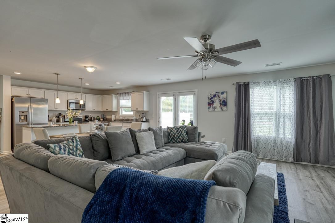 454 Grantham Court Property Photo 22