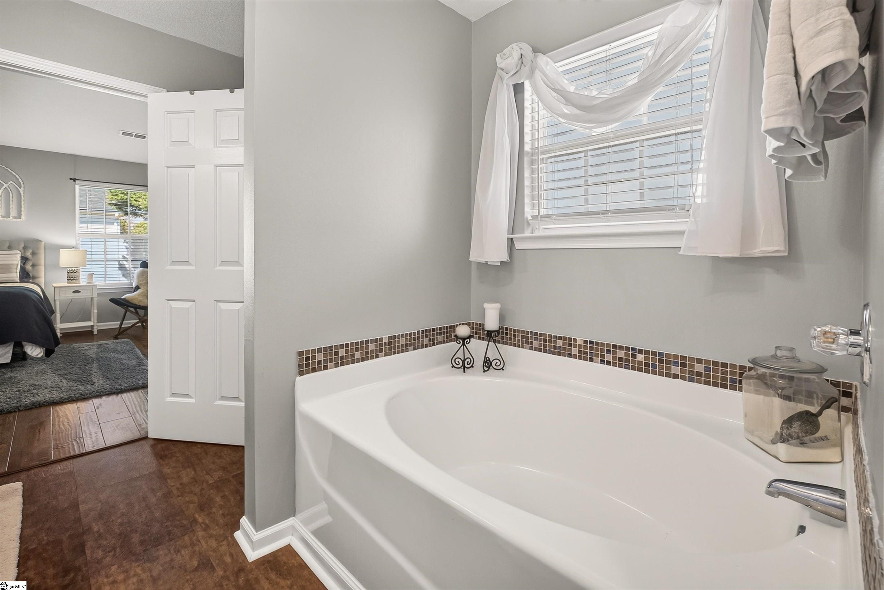 1 Granite Woods Way Property Photo 16