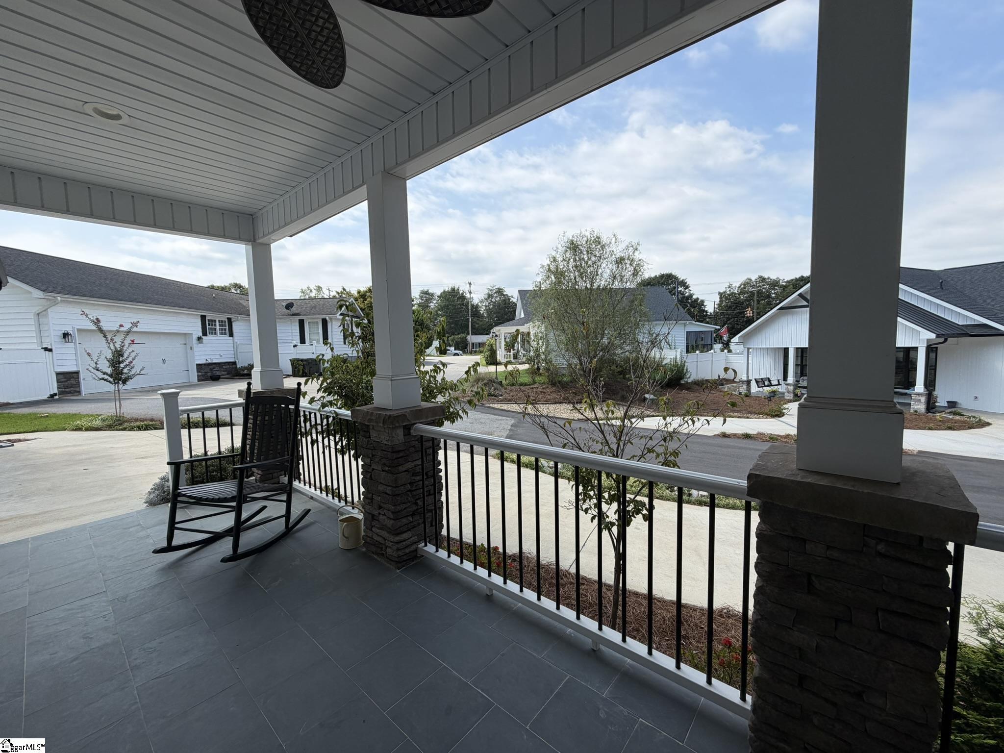 104 Cottage Way Property Photo 6