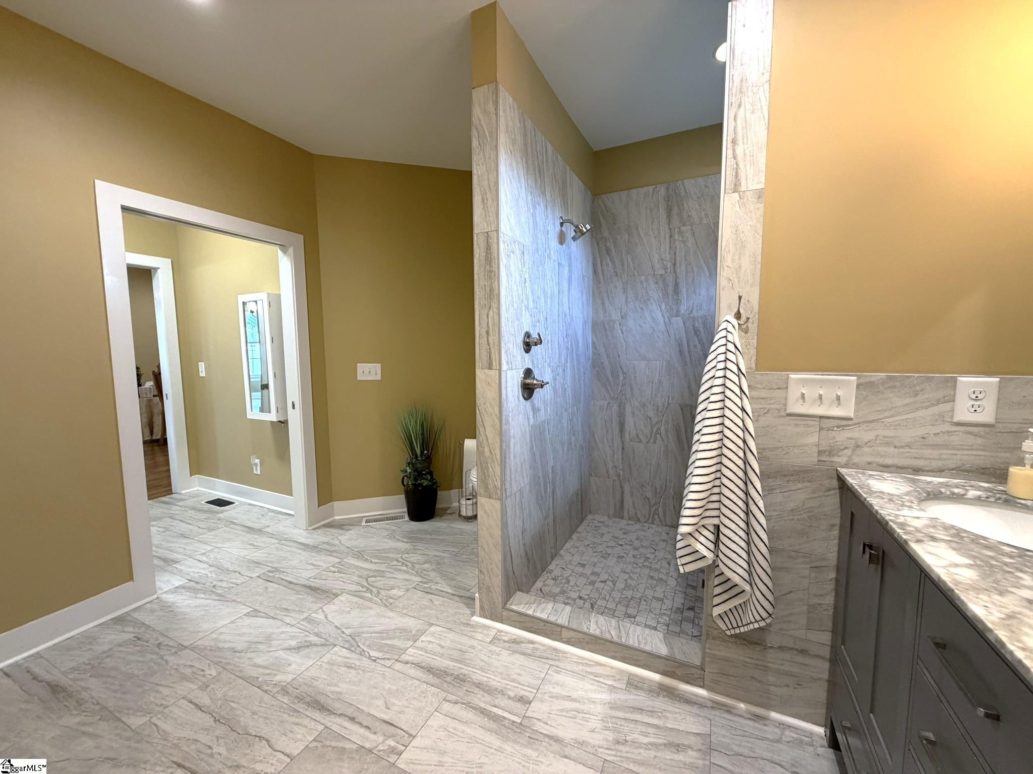 104 Cottage Way Property Photo 16