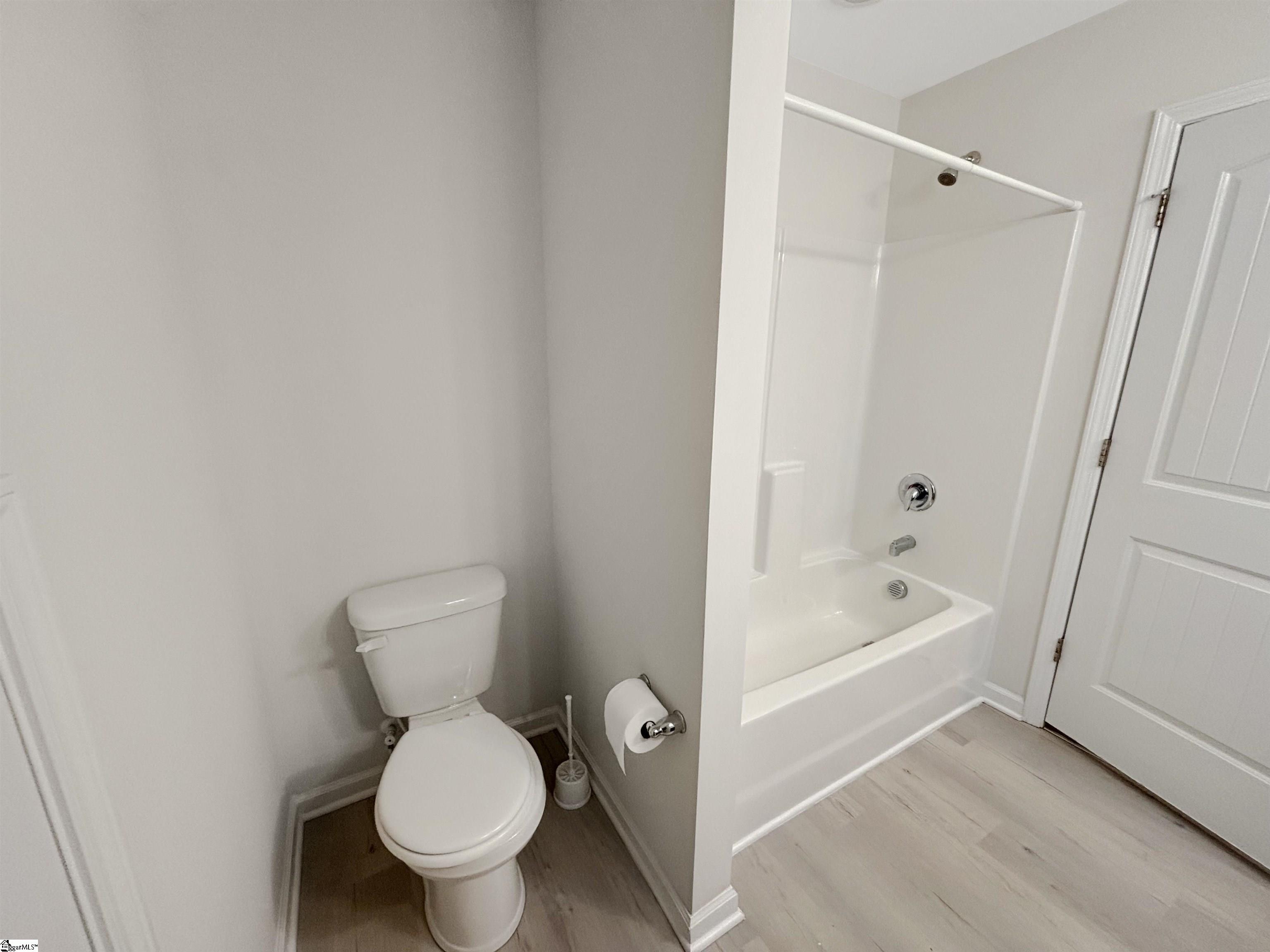 1604613 Property Photo 18