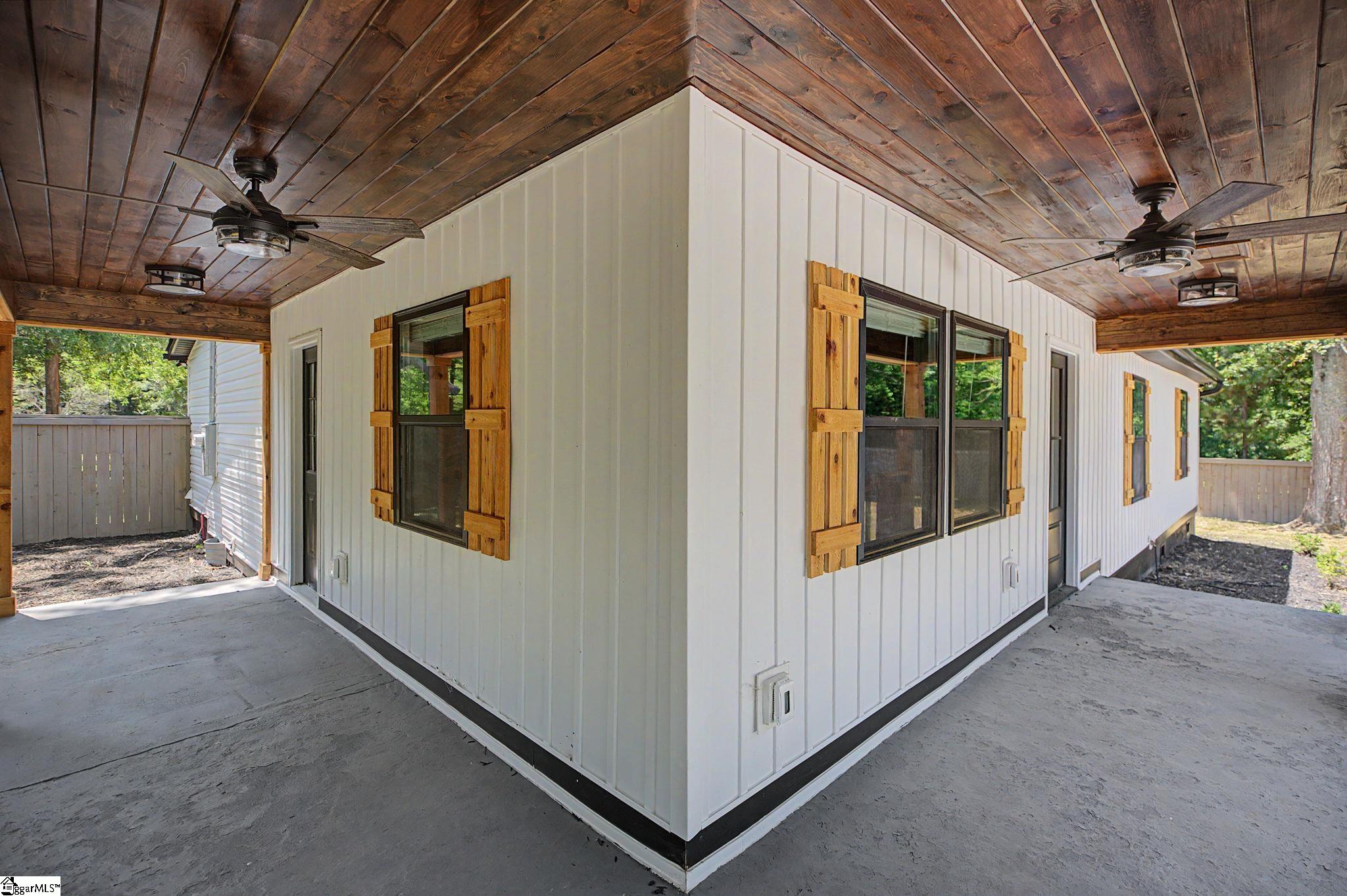 2611 Anderson Highway Property Photo 16