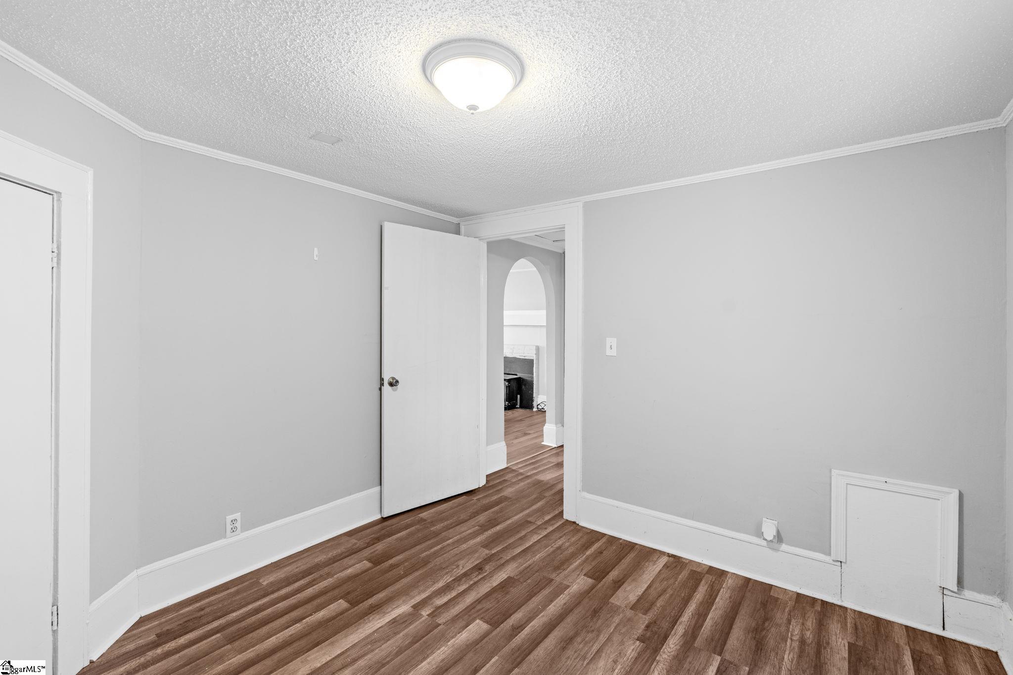 712 Old Grove Road Property Photo 16