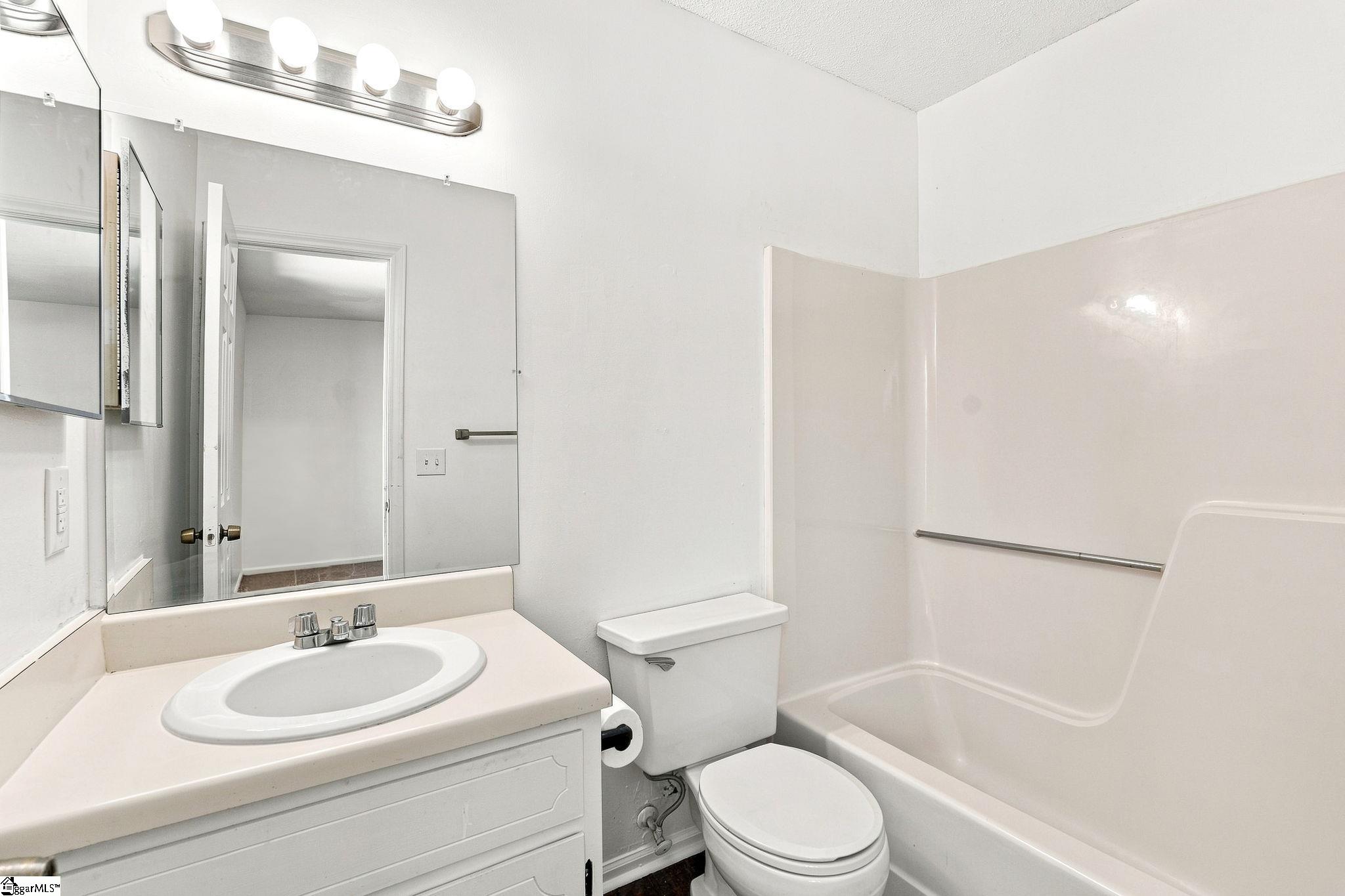 4 Birchview Street Property Photo 16