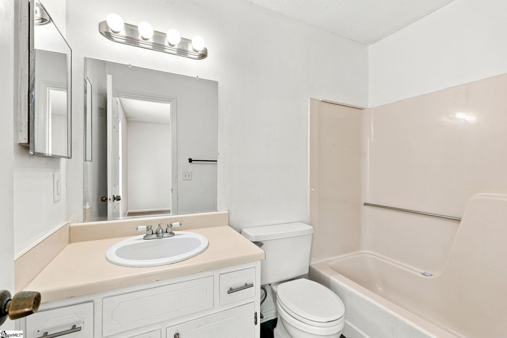 4 Birchview Street Property Photo 19