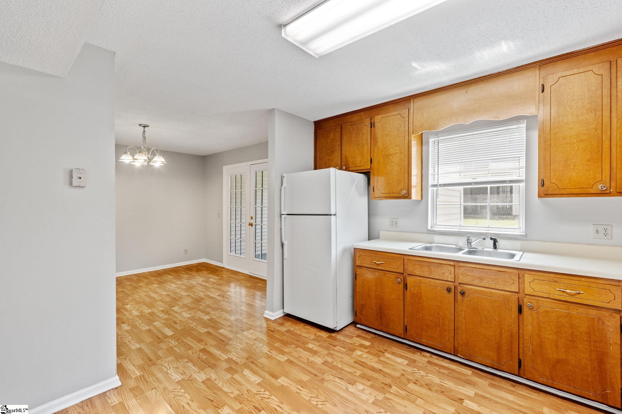 12 Birchview Street Property Photo 8