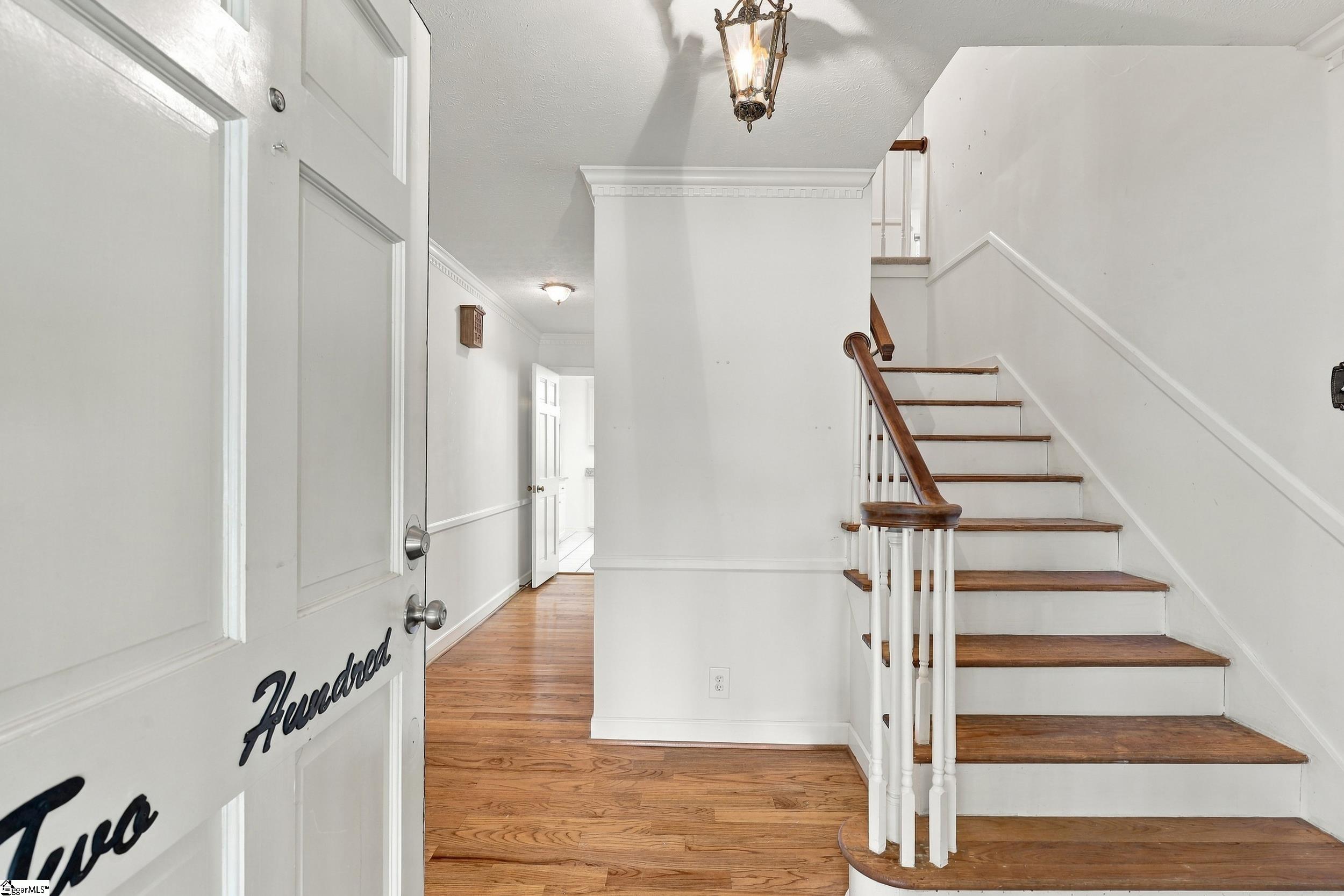 200 Connecticut Drive Property Photo 3