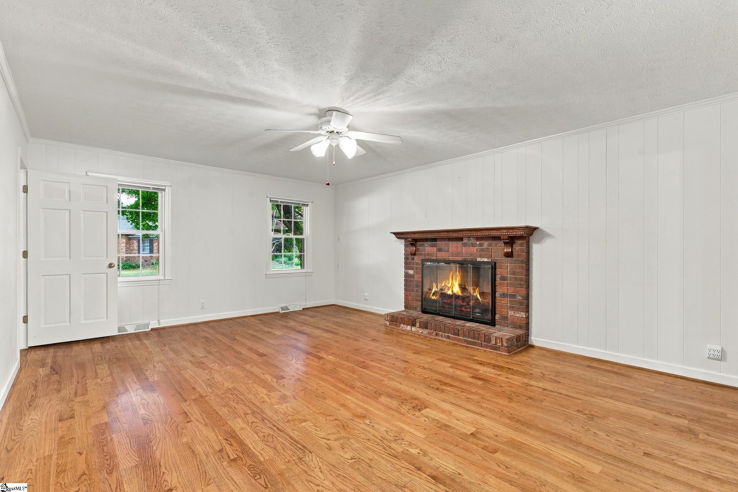 200 Connecticut Drive Property Photo 5