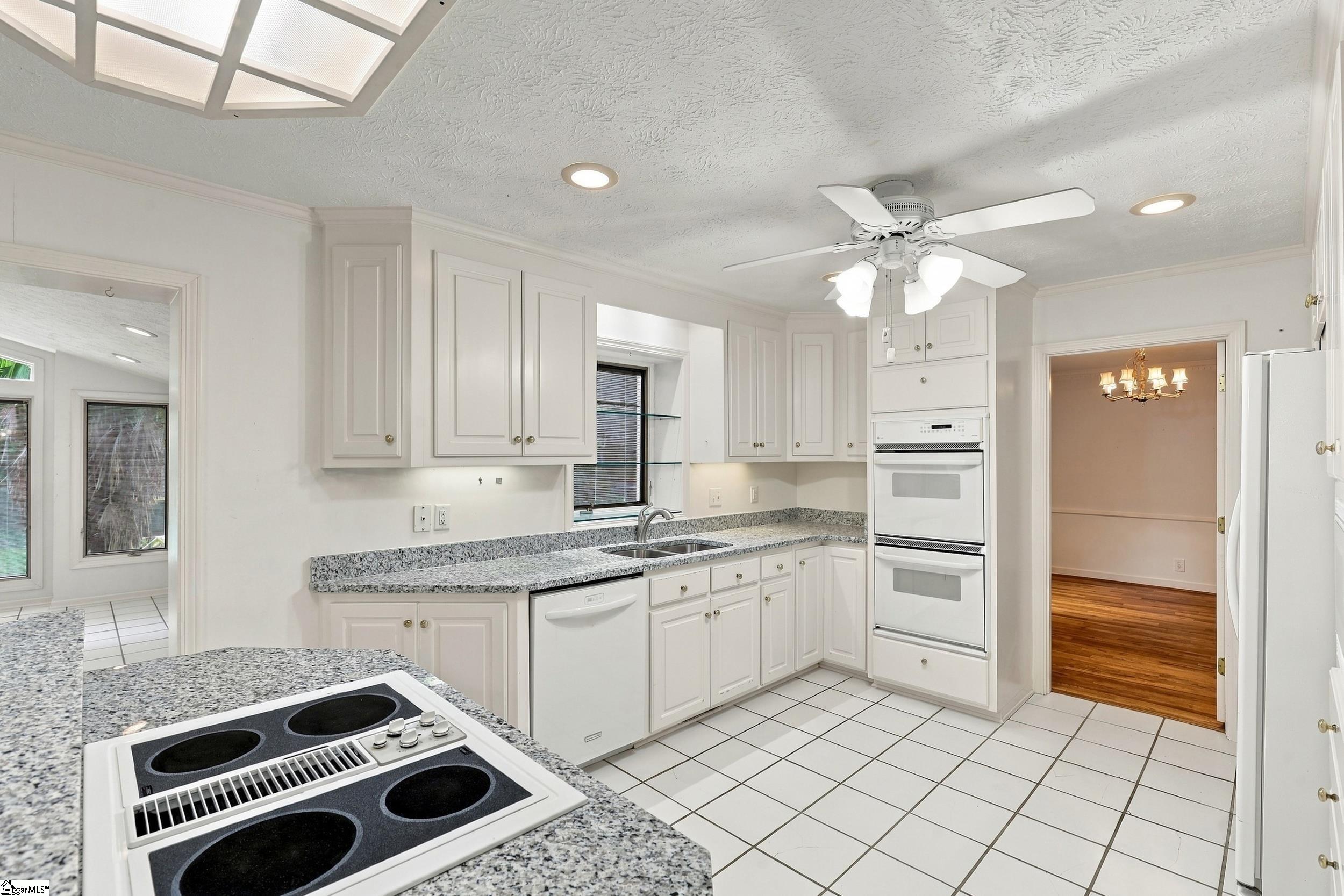 200 Connecticut Drive Property Photo 12