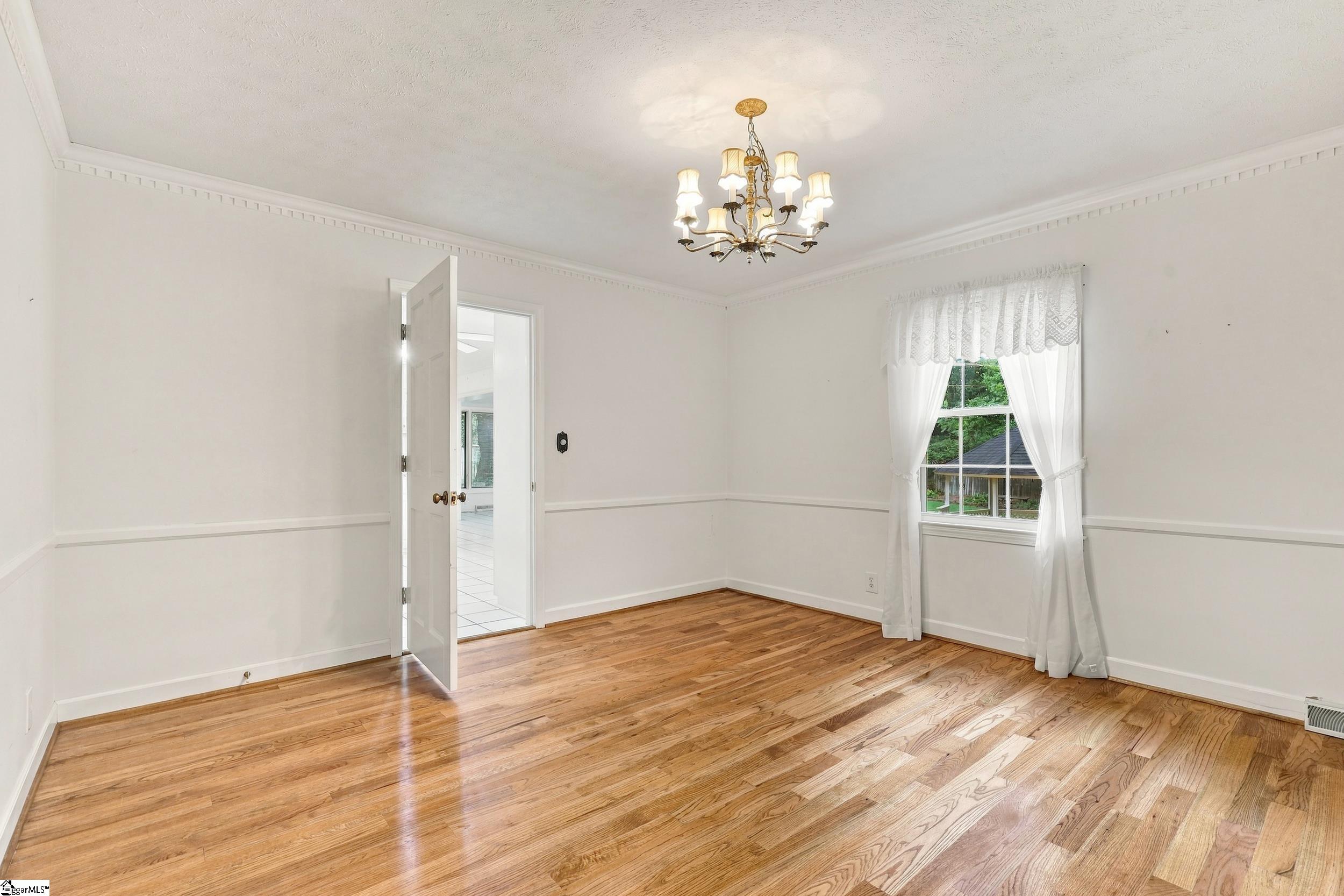 200 Connecticut Drive Property Photo 17