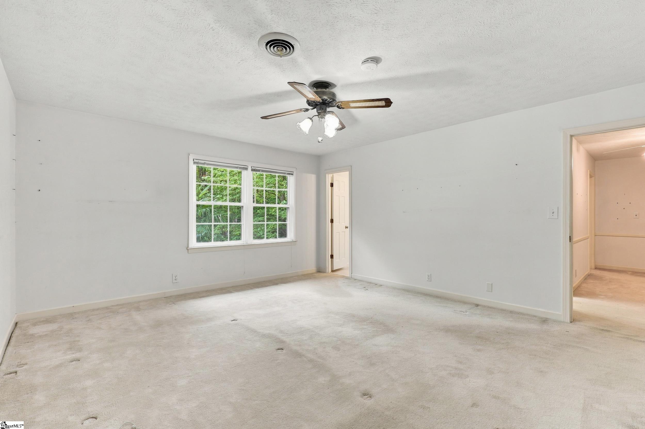200 Connecticut Drive Property Photo 19
