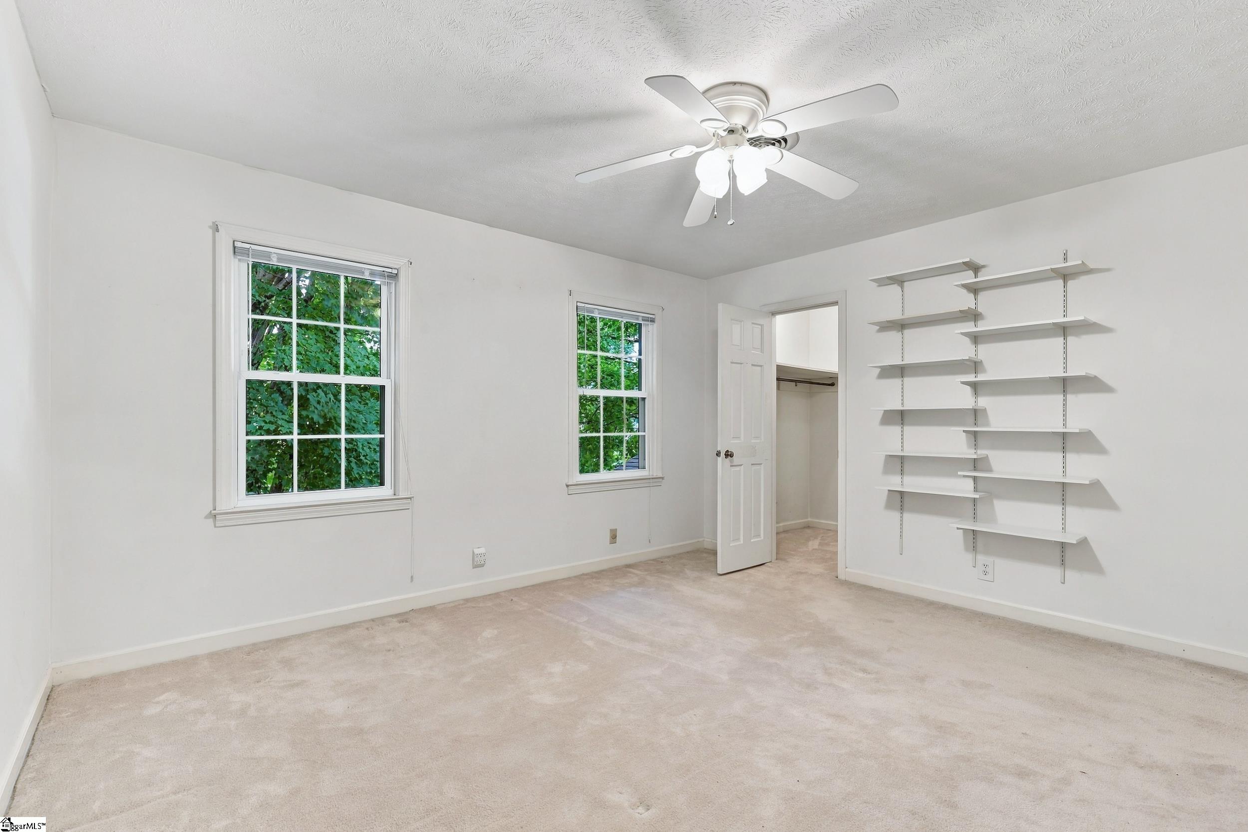 200 Connecticut Drive Property Photo 23