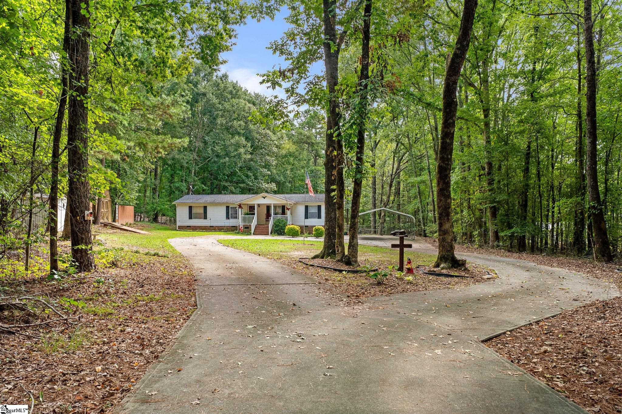 695 Miller Road Property Photo 2