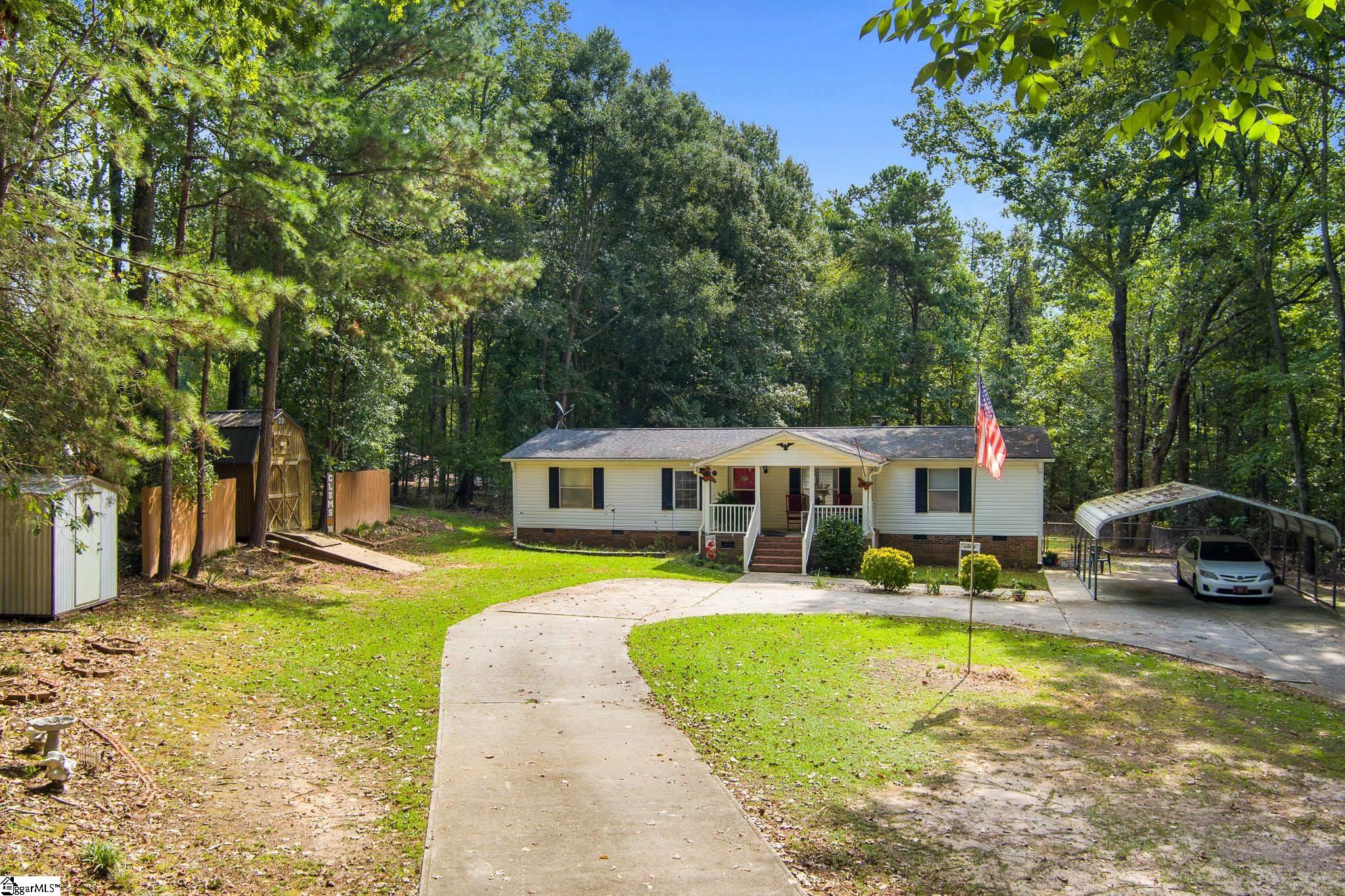 695 Miller Road Property Photo 3