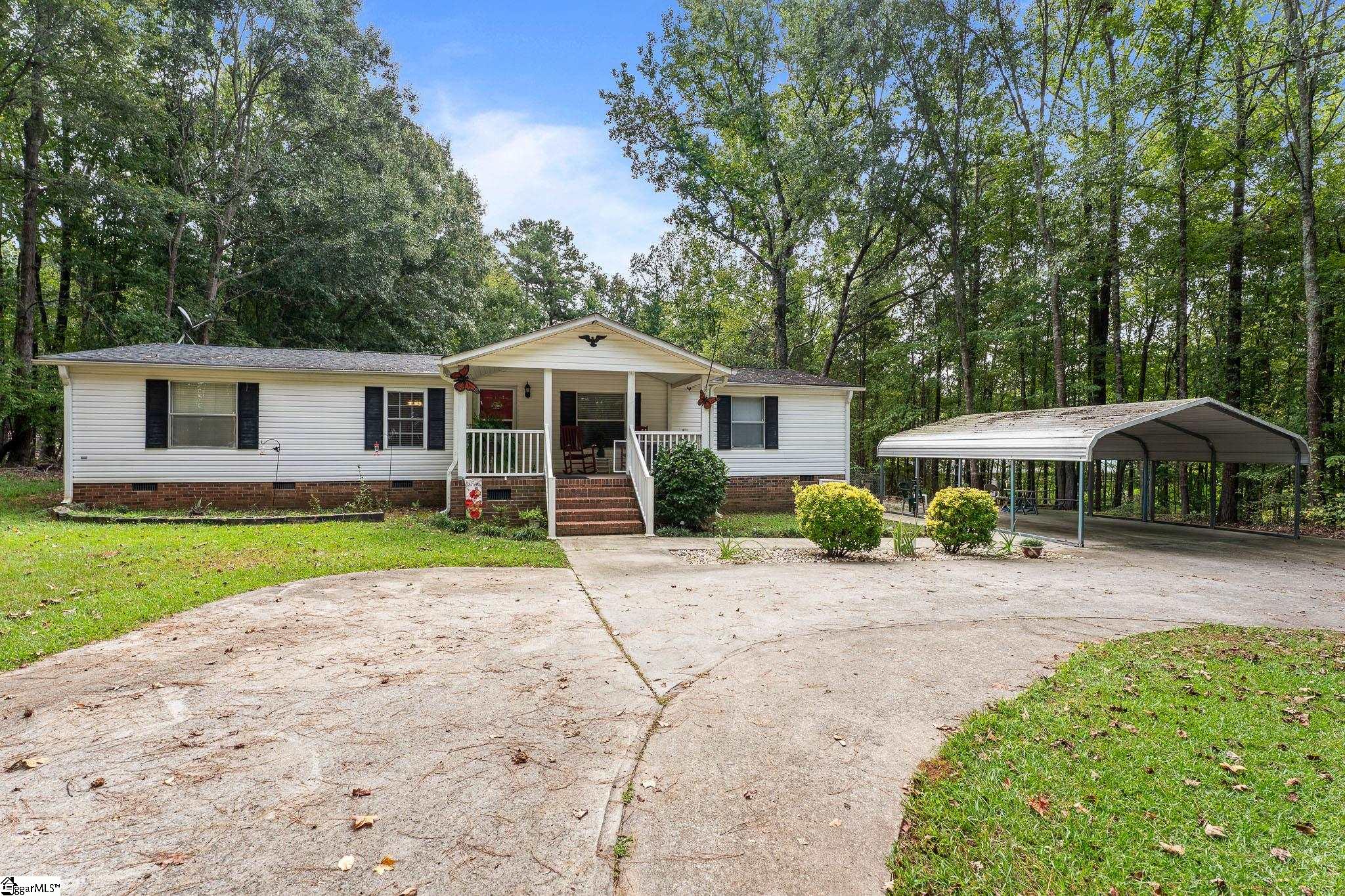 695 Miller Road Property Photo 4