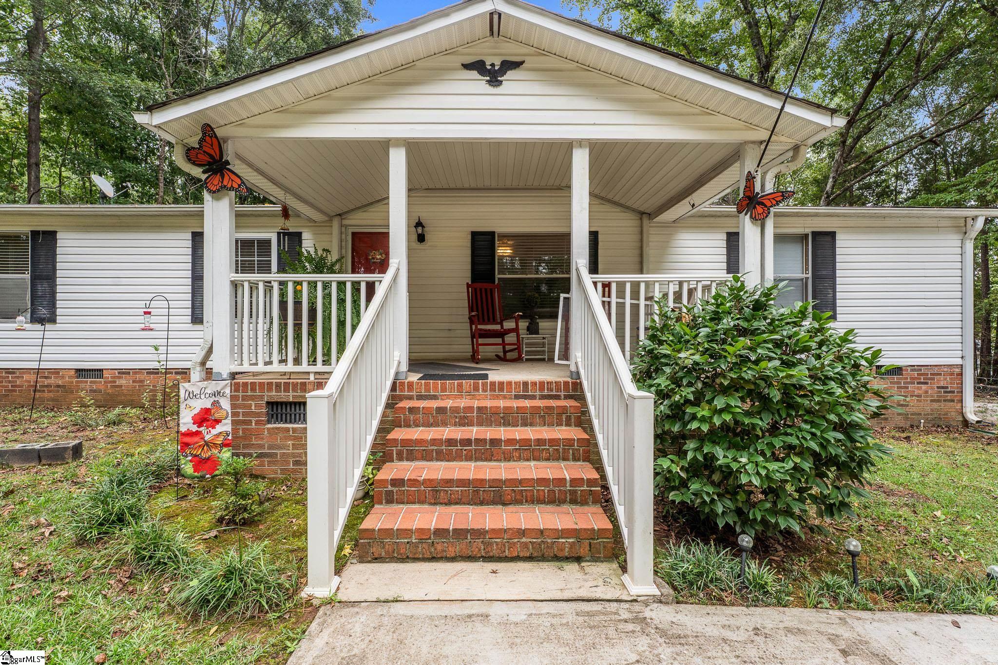 695 Miller Road Property Photo 6