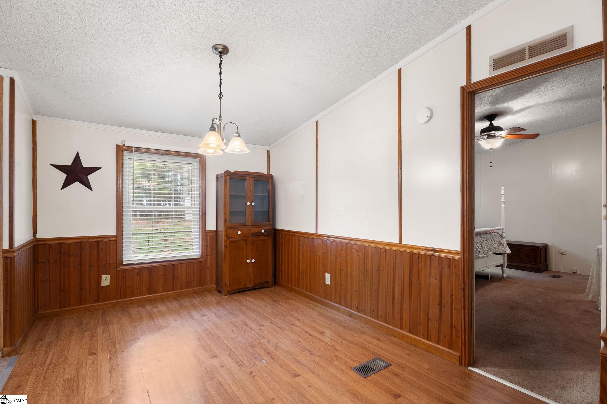 695 Miller Road Property Photo 10